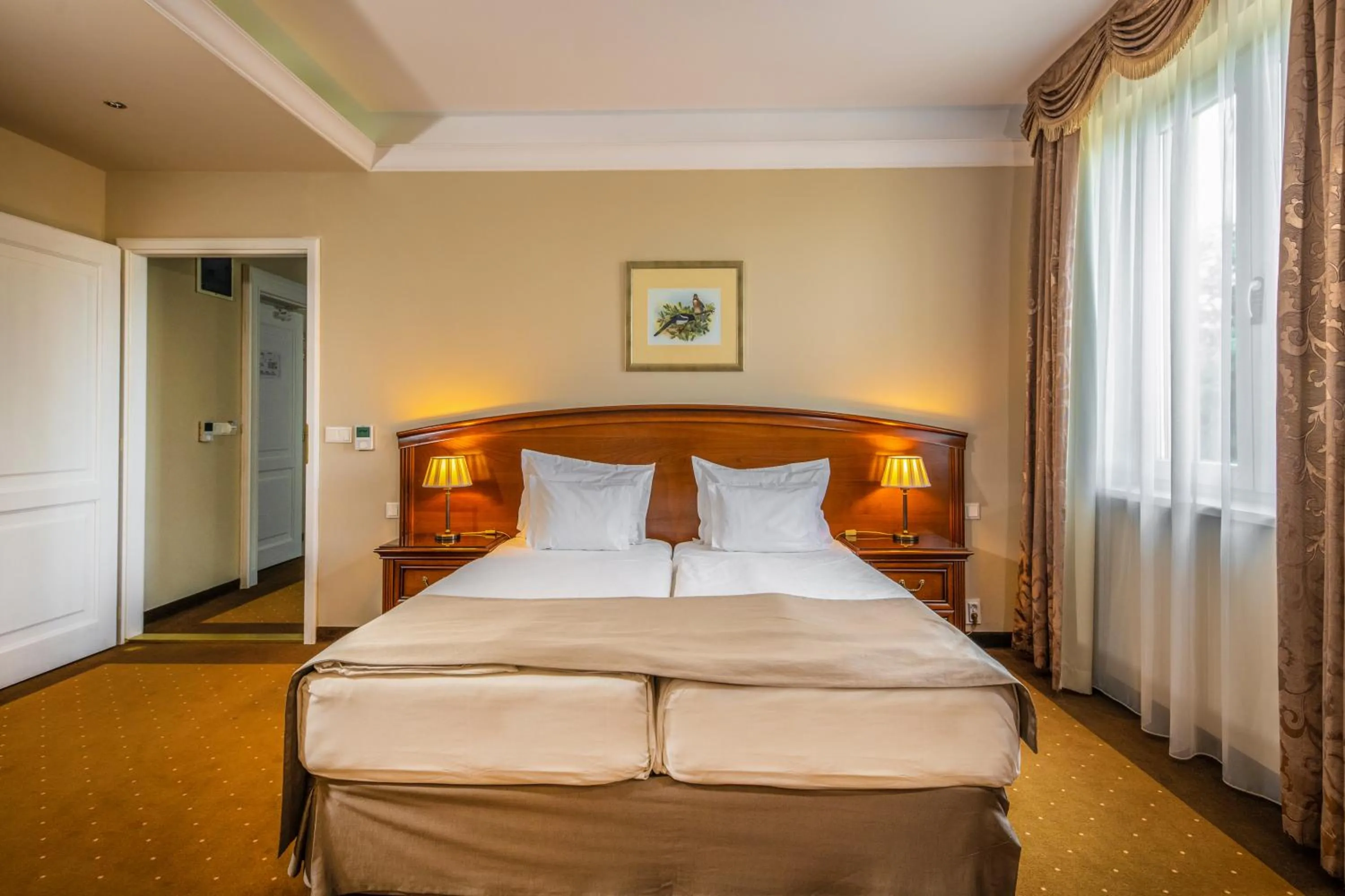 Bedroom, Bed in La Contessa Castle Hotel