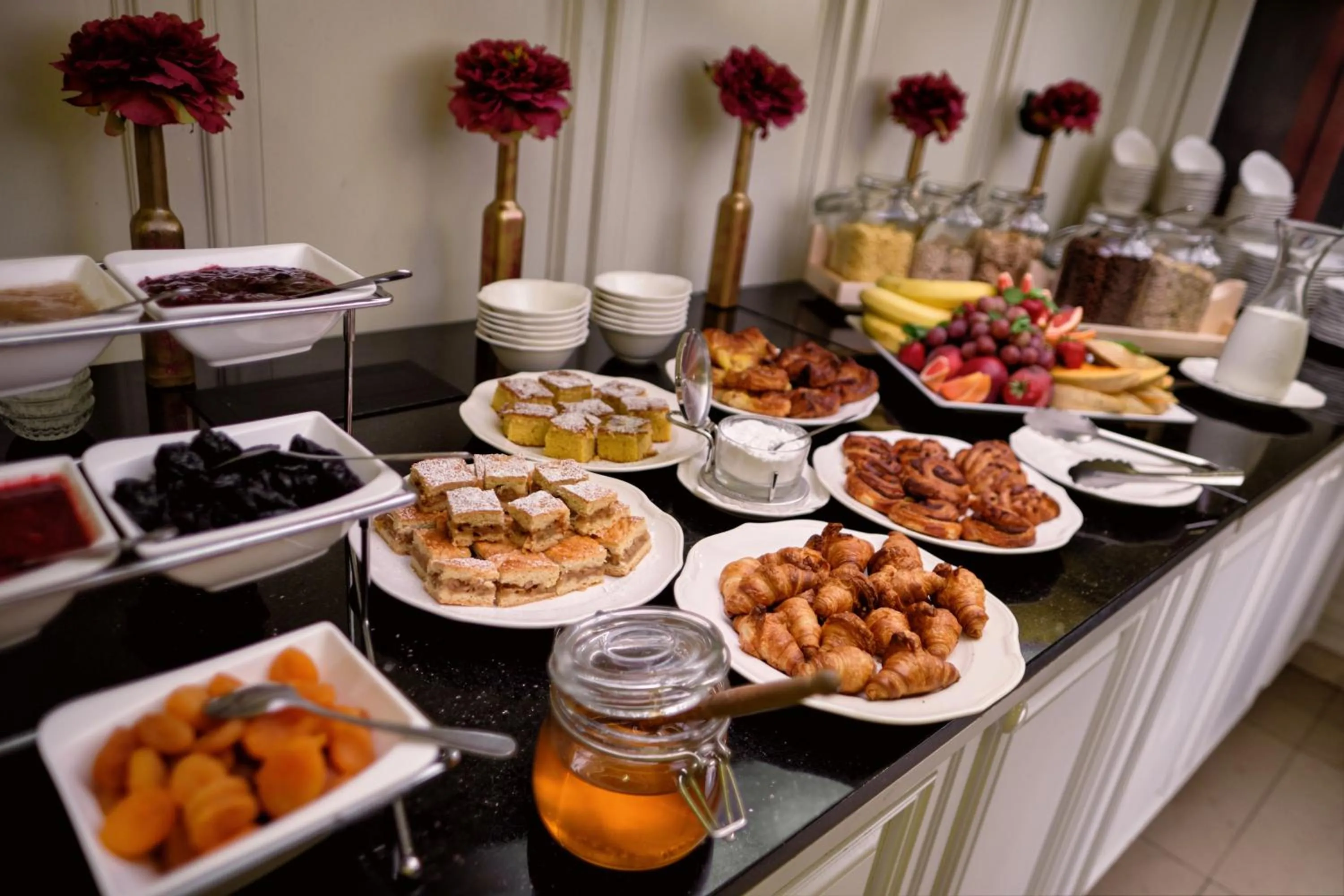 Buffet breakfast in La Contessa Castle Hotel