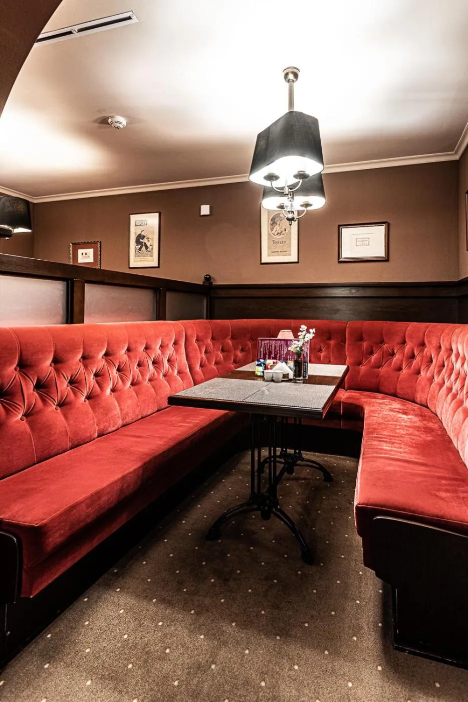 Lounge or bar in La Contessa Castle Hotel