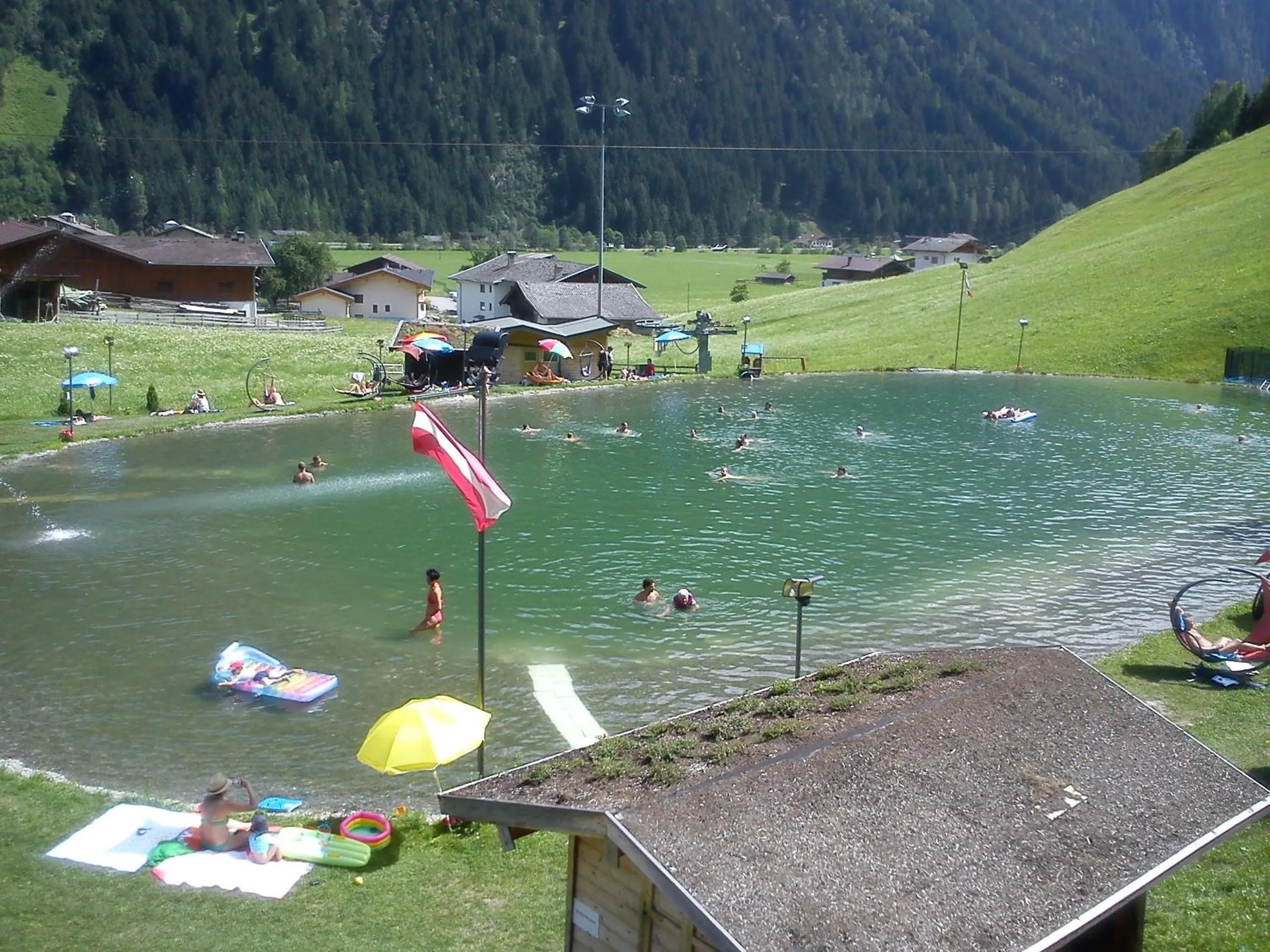 Swimming pool in Appartementhaus zum Holzknecht am See