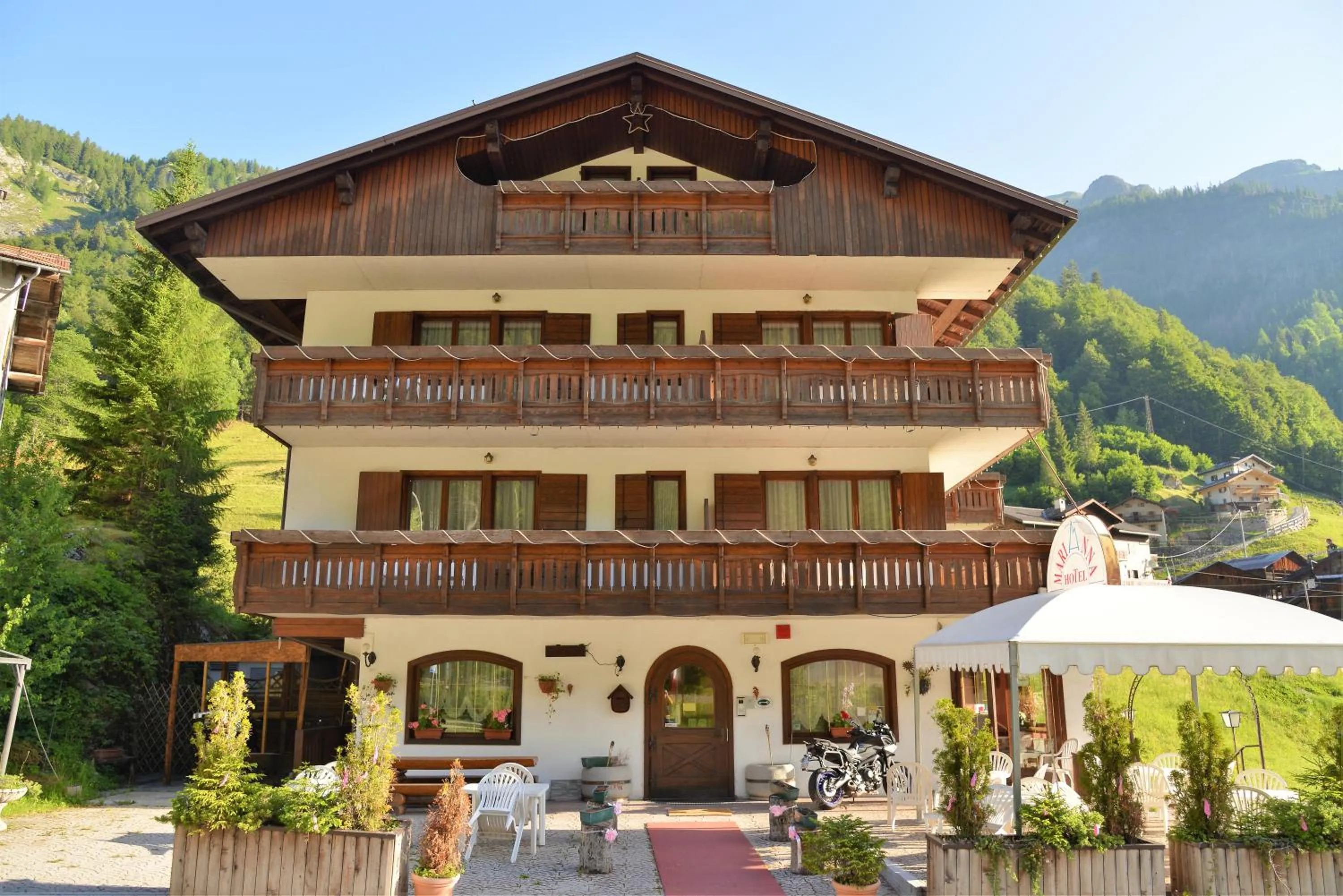 Property building in Hotel Marianna