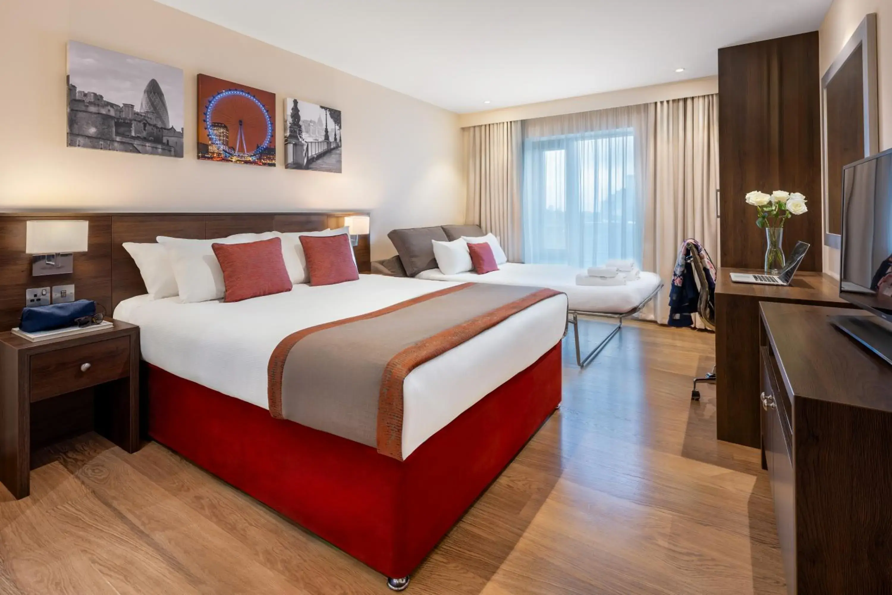 Bedroom, Bed in Marlin Waterloo Bedroom, Bed in Marlin Waterloo