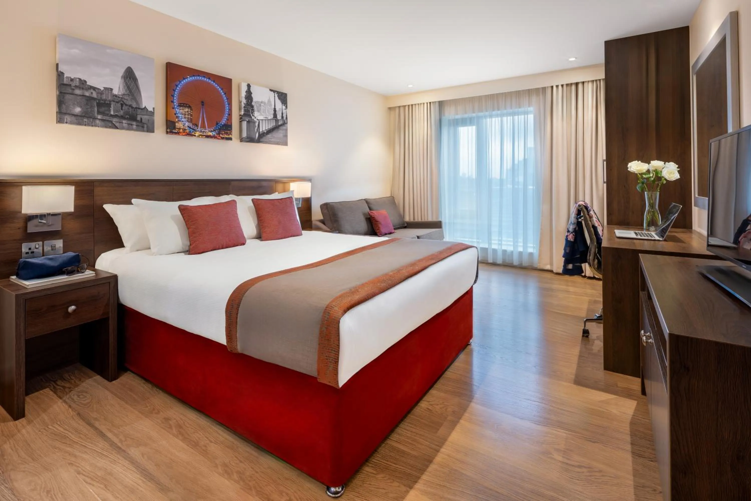 Bedroom, Bed in Marlin Waterloo