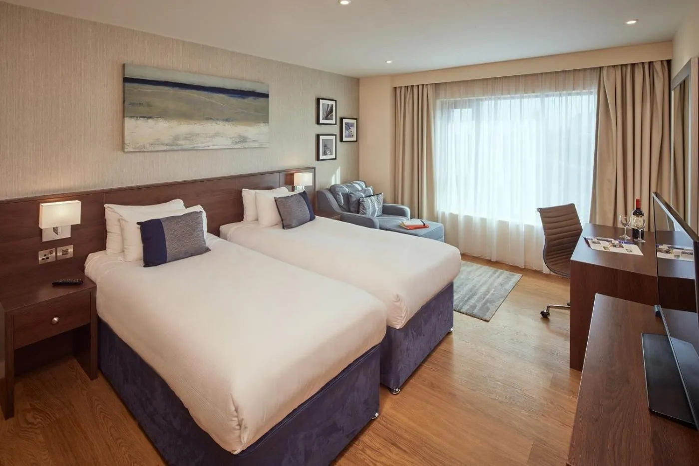 Bedroom, Bed in Marlin Waterloo