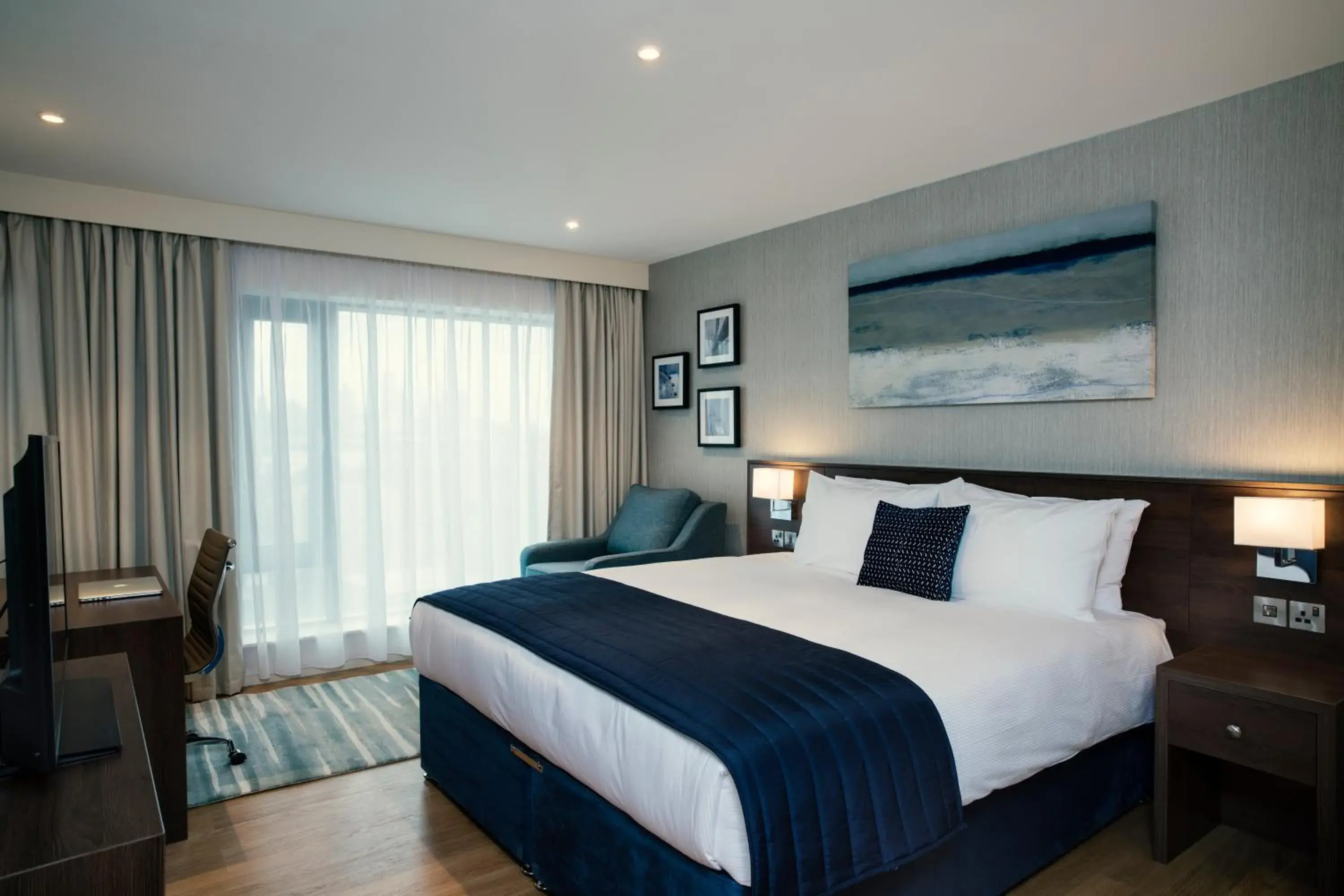 Classic Room, 1 King Bed in Marlin Waterloo Classic Room, 1 King Bed in Marlin Waterloo