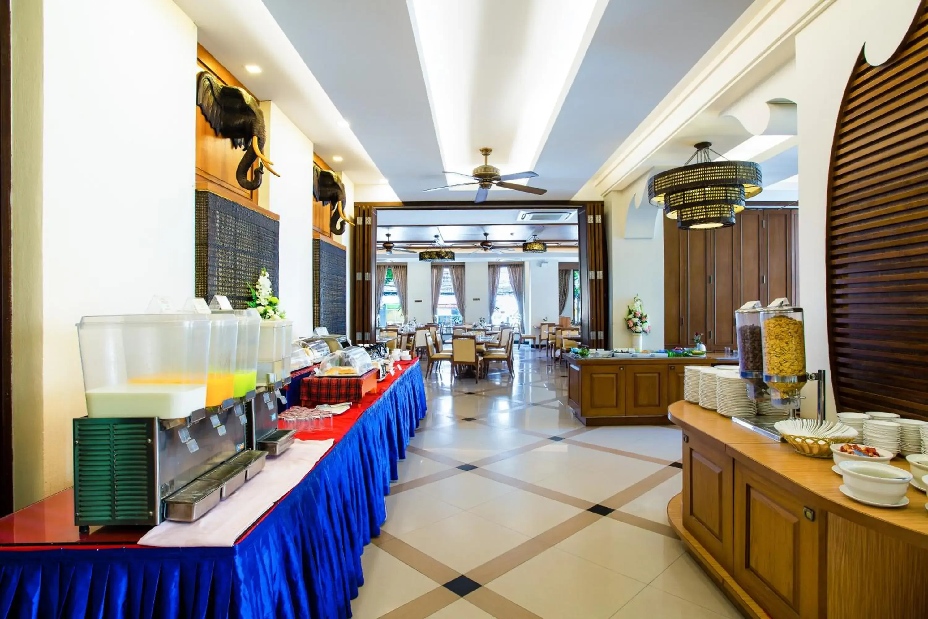 Breakfast in Aiyara Palace Breakfast in Aiyara Palace