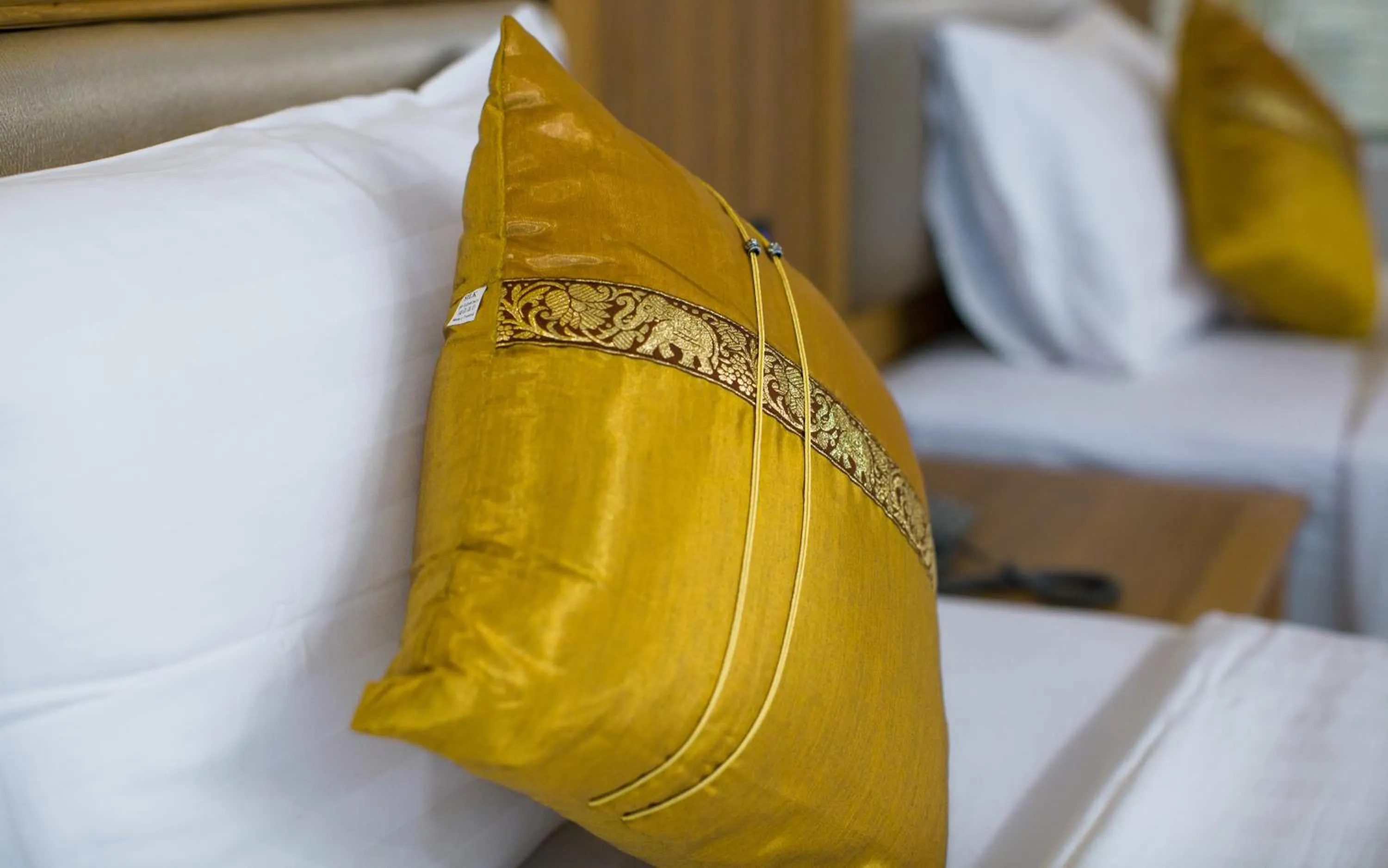 Bed in Aiyara Palace