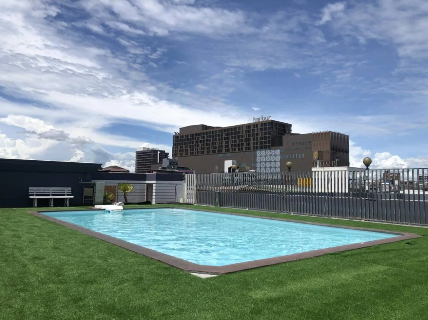 Swimming pool in Embryo Hotel
