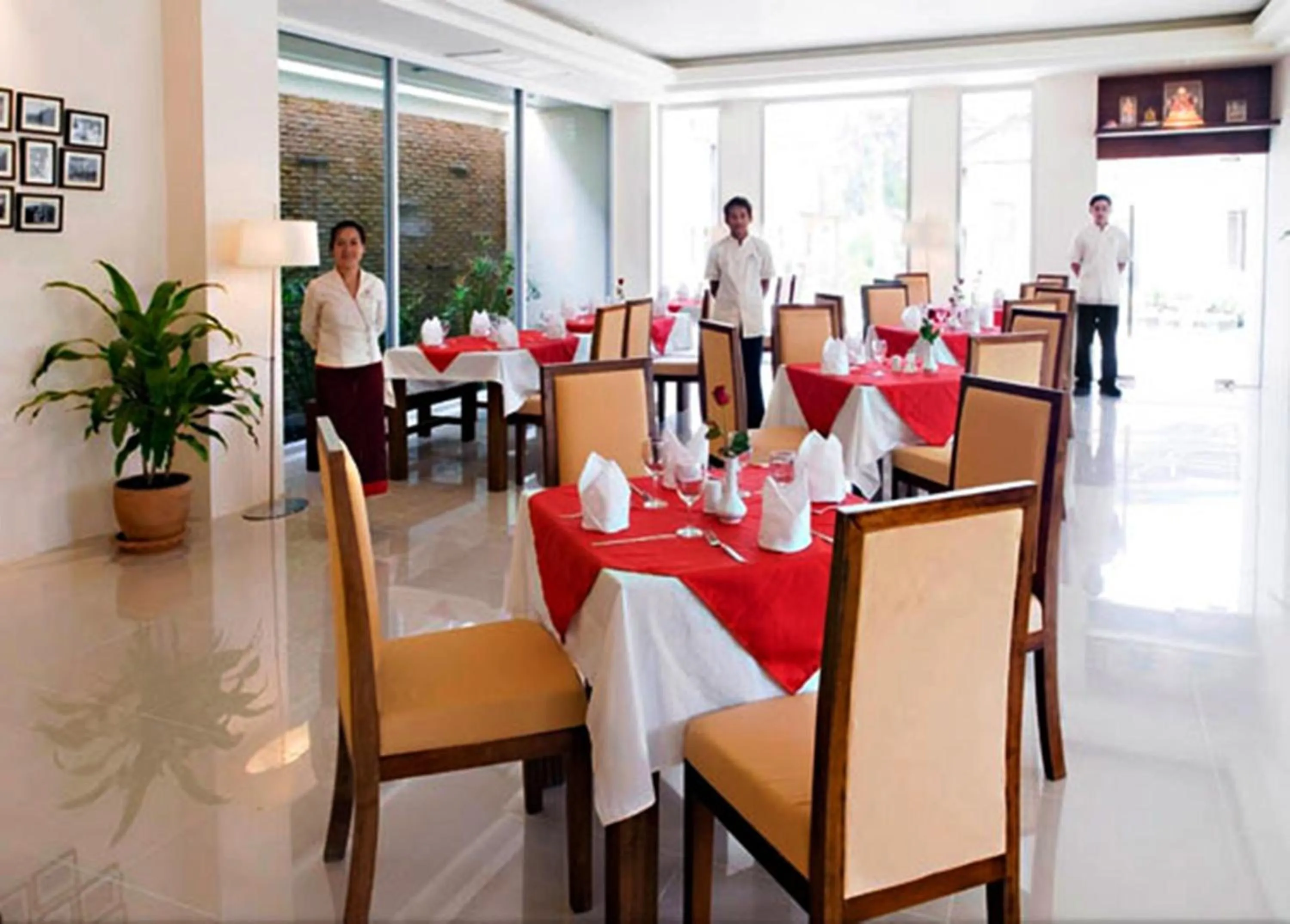 Staff in City Inn Vientiane