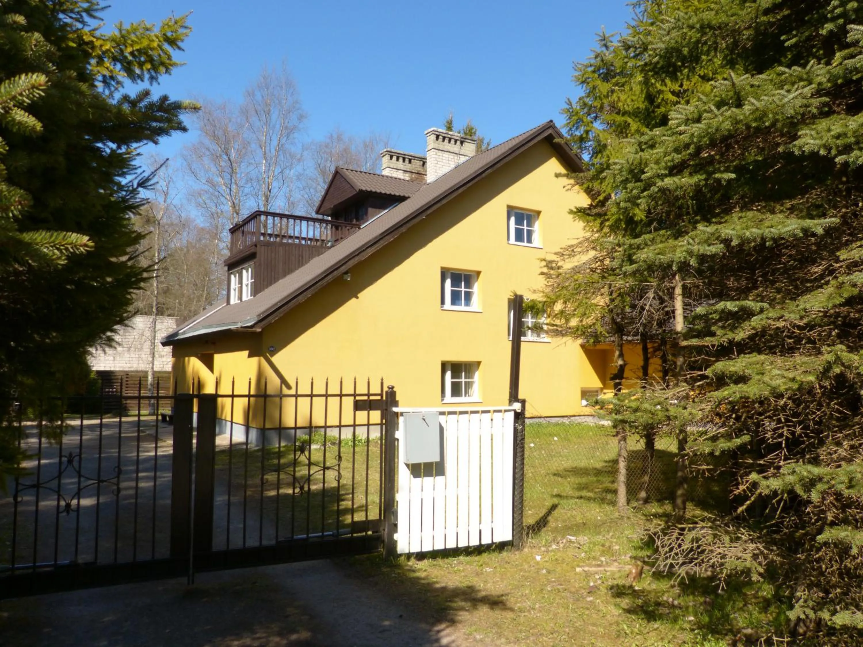Facade/entrance in Viva Pirita Hostel