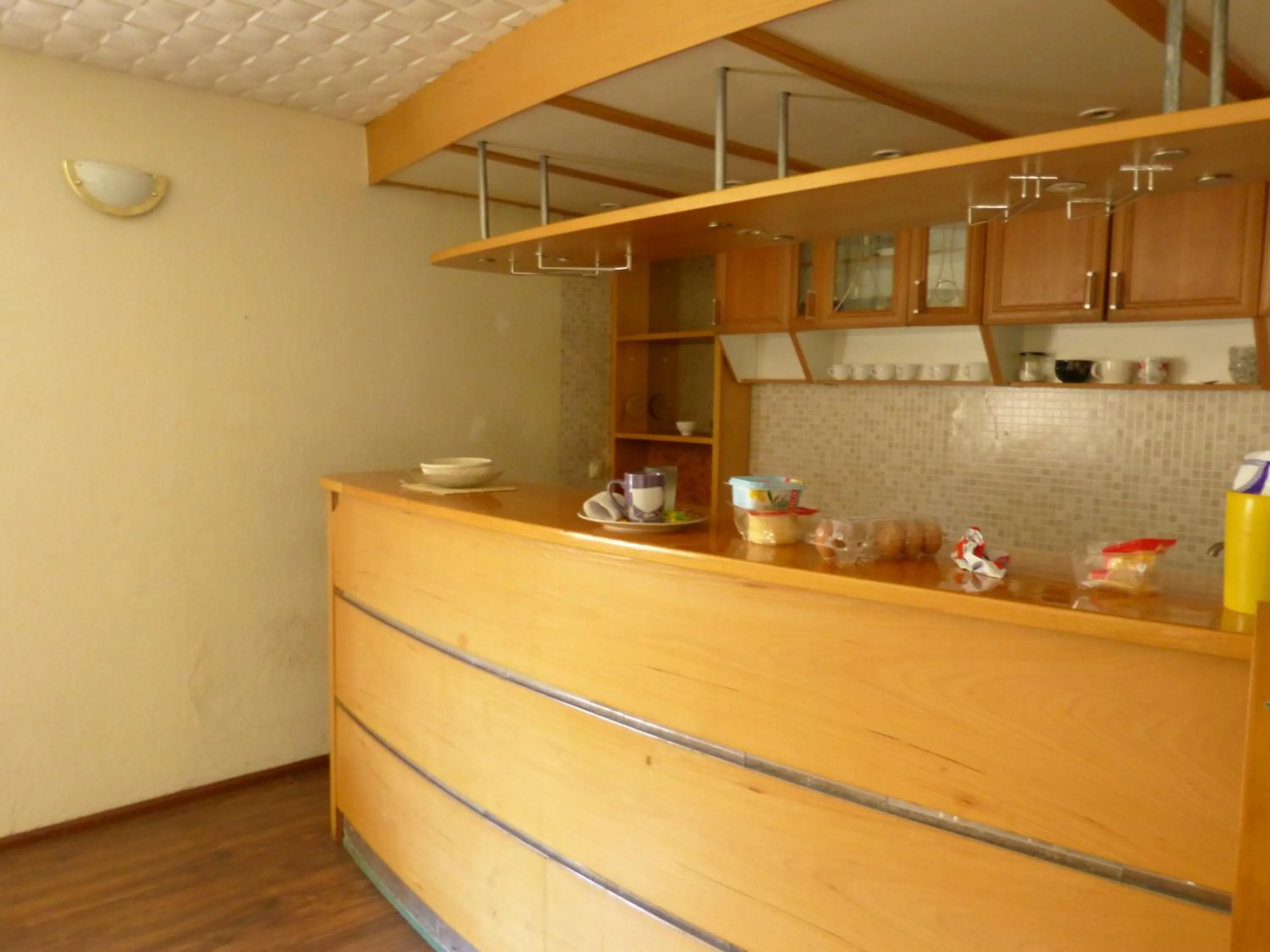 Communal kitchen in Viva Pirita Hostel