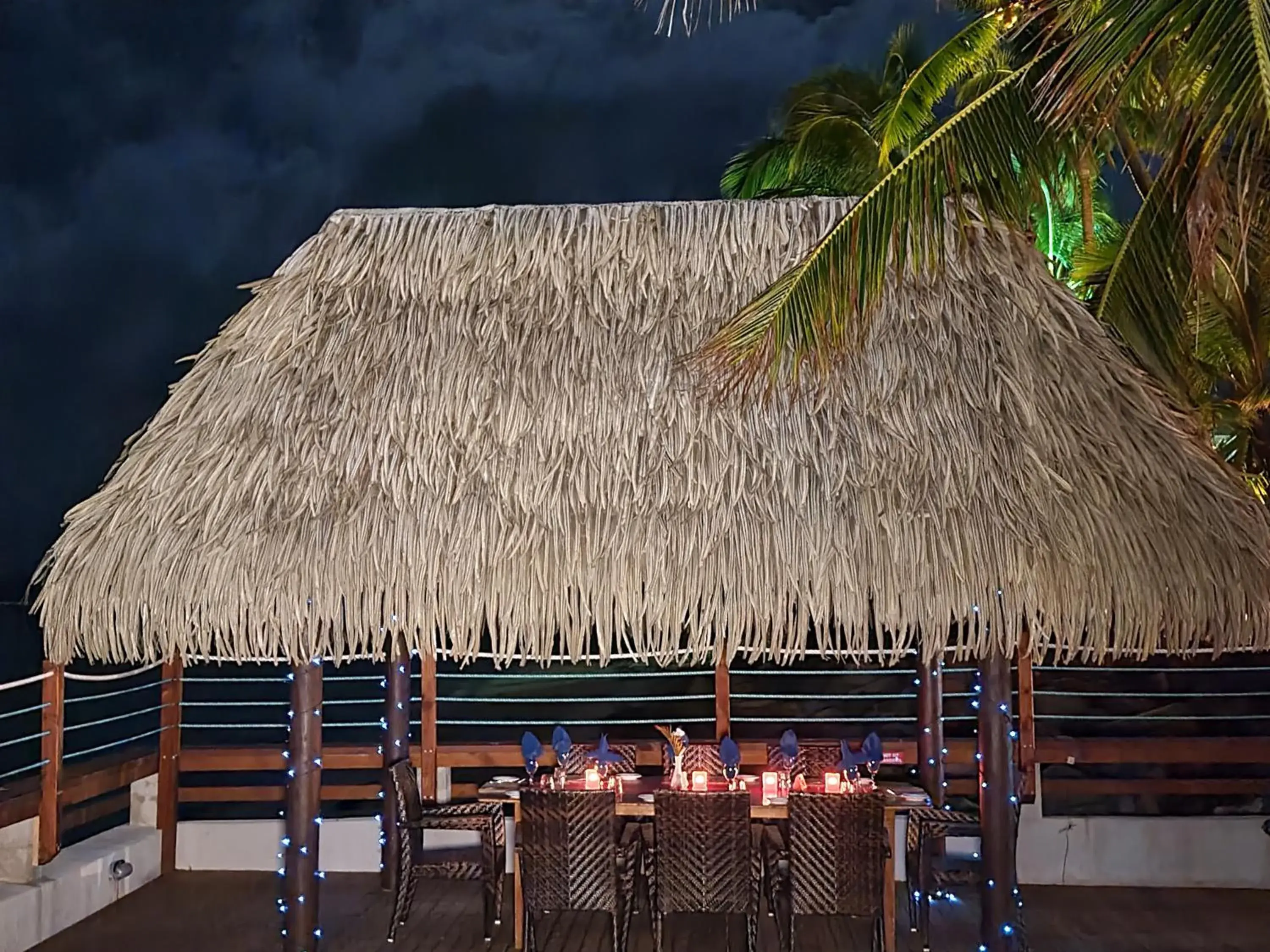 Restaurant/places to eat in The Edgewater Resort & Spa Restaurant/places to eat in The Edgewater Resort & Spa