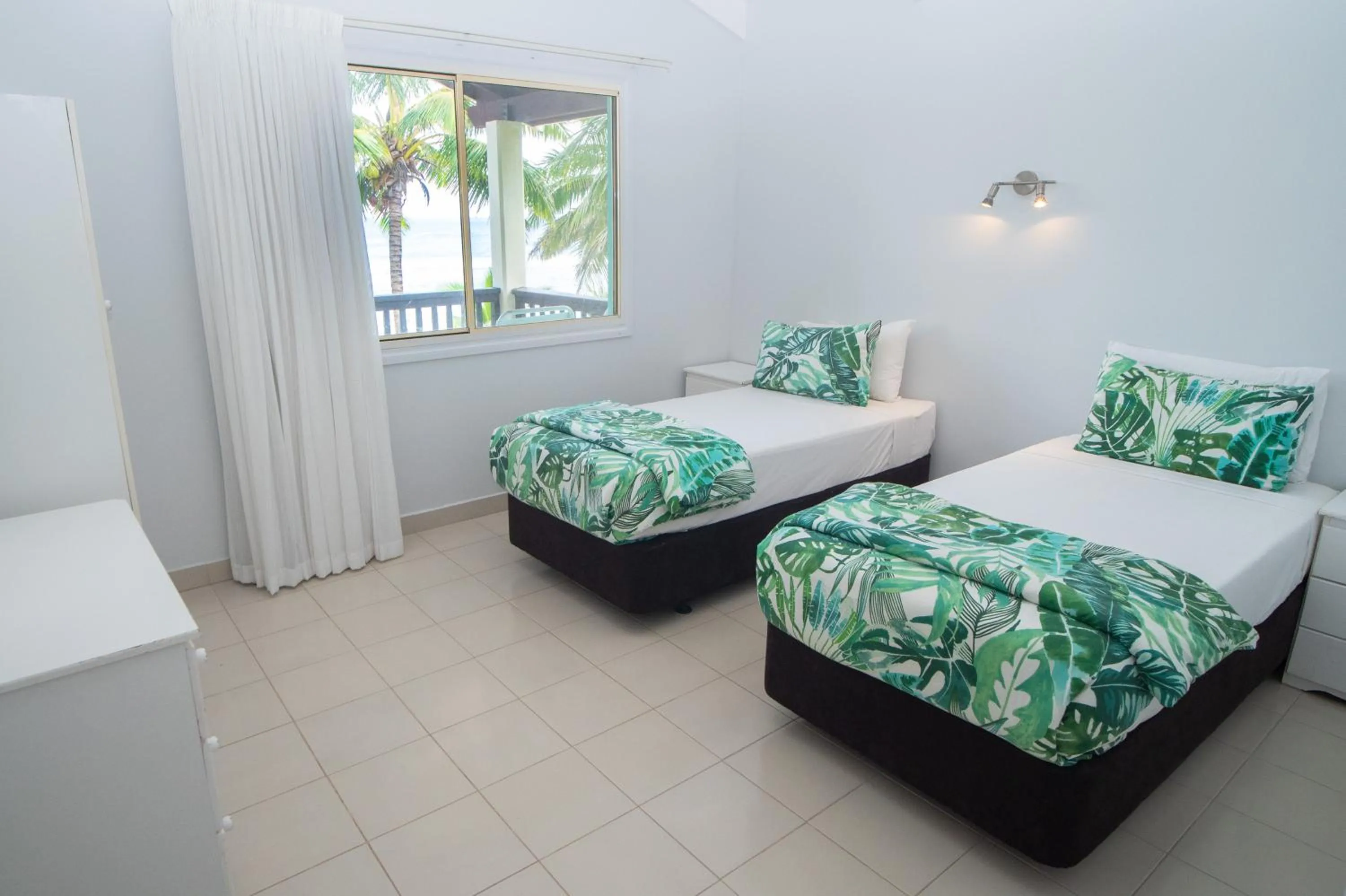 Bedroom, Bed in The Edgewater Resort & Spa