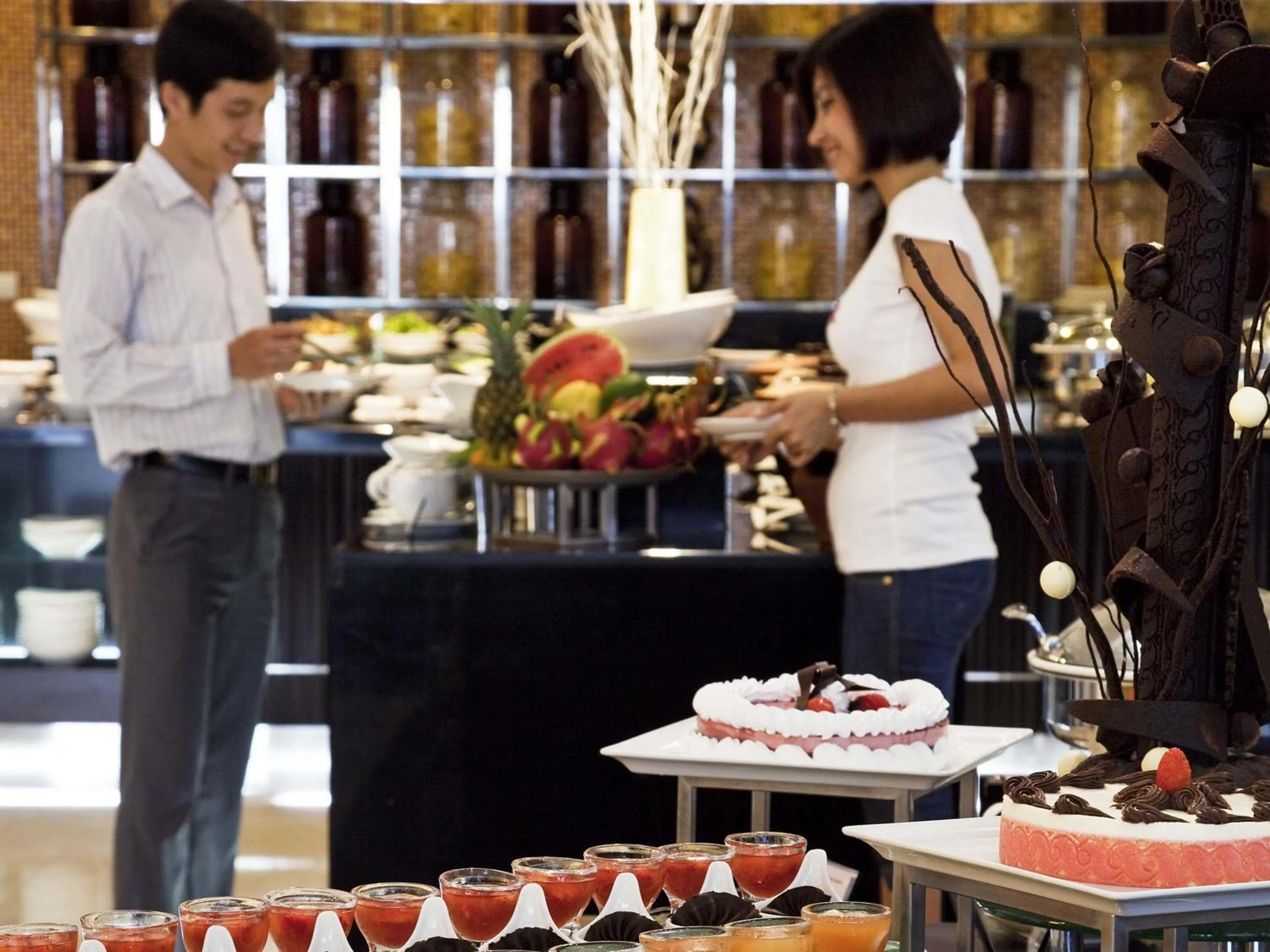 Restaurant/places to eat in Novotel Ha Long Bay Hotel