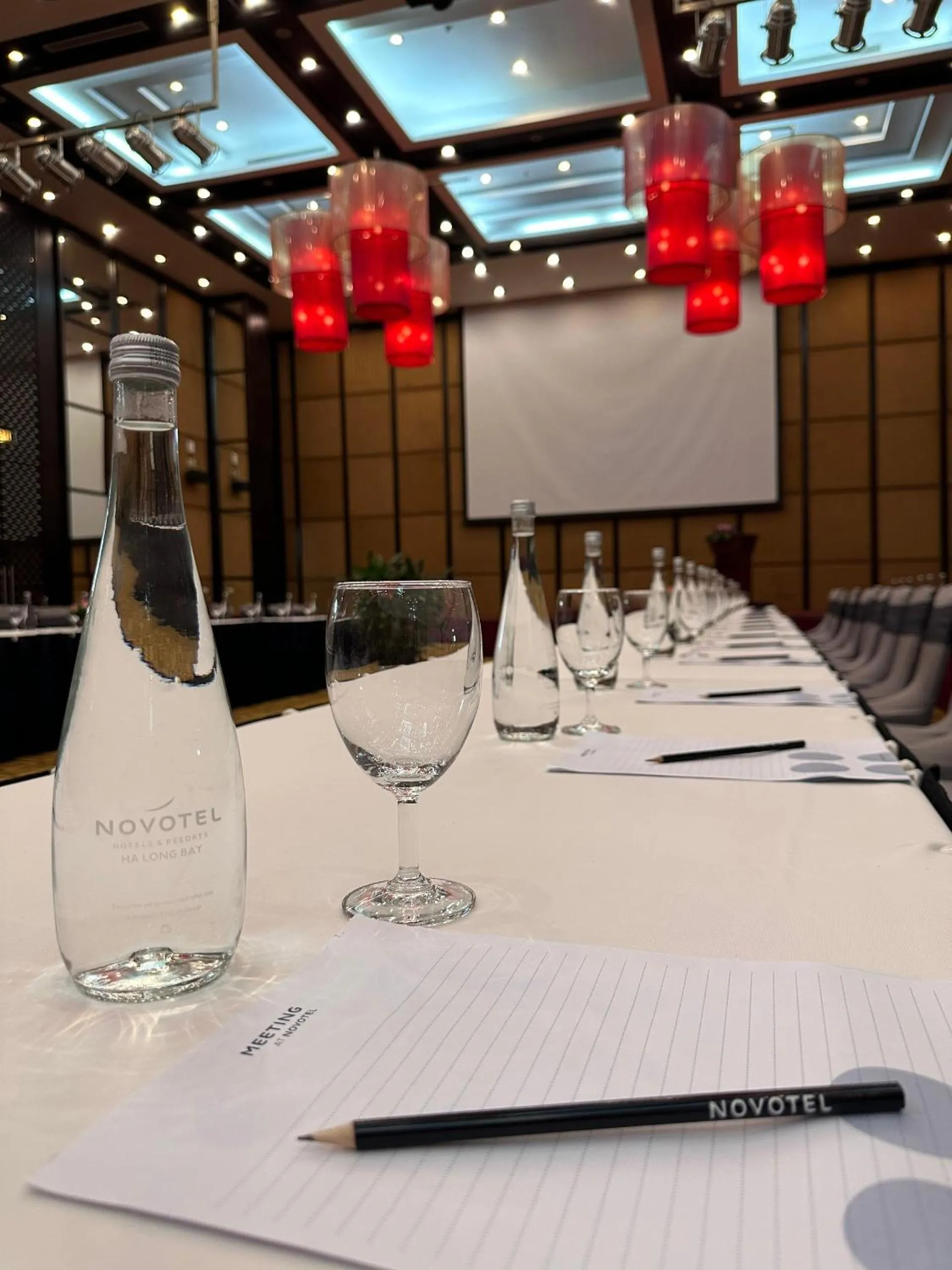 Restaurant/places to eat in Novotel Ha Long Bay Hotel