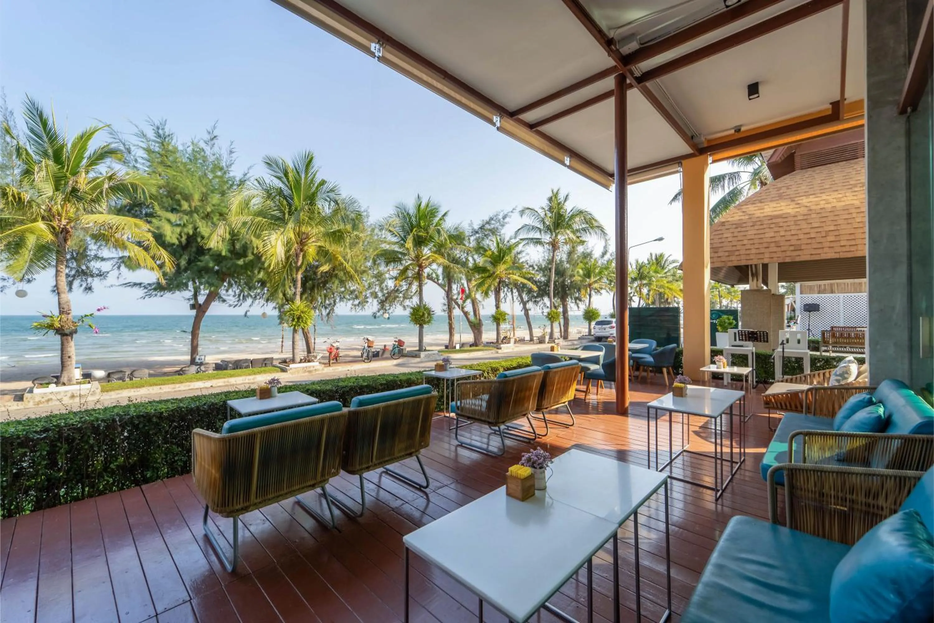 Restaurant/places to eat in Springfield @Sea Resort & Spa