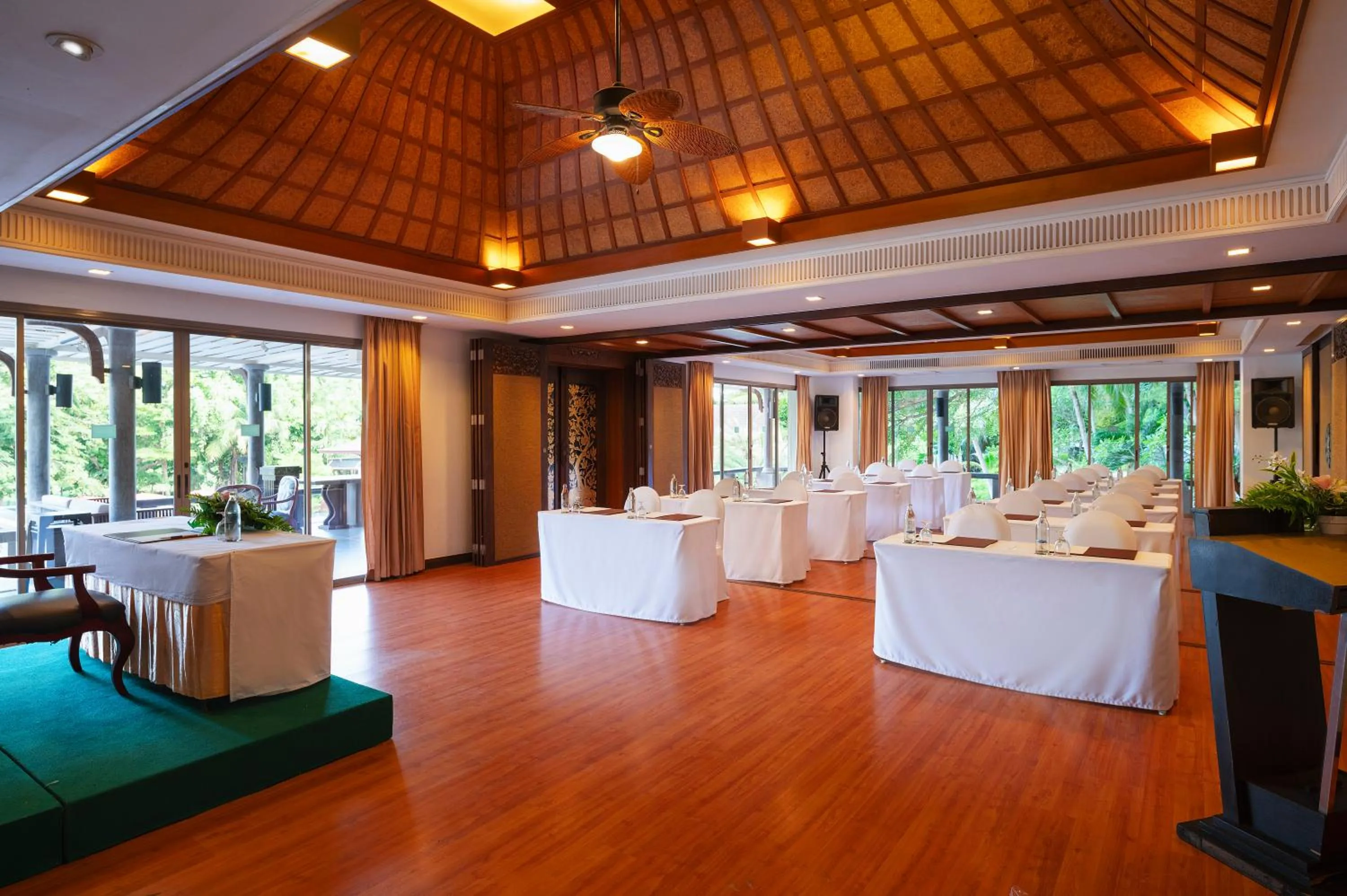 Meeting/conference room in Springfield Village Golf & Spa