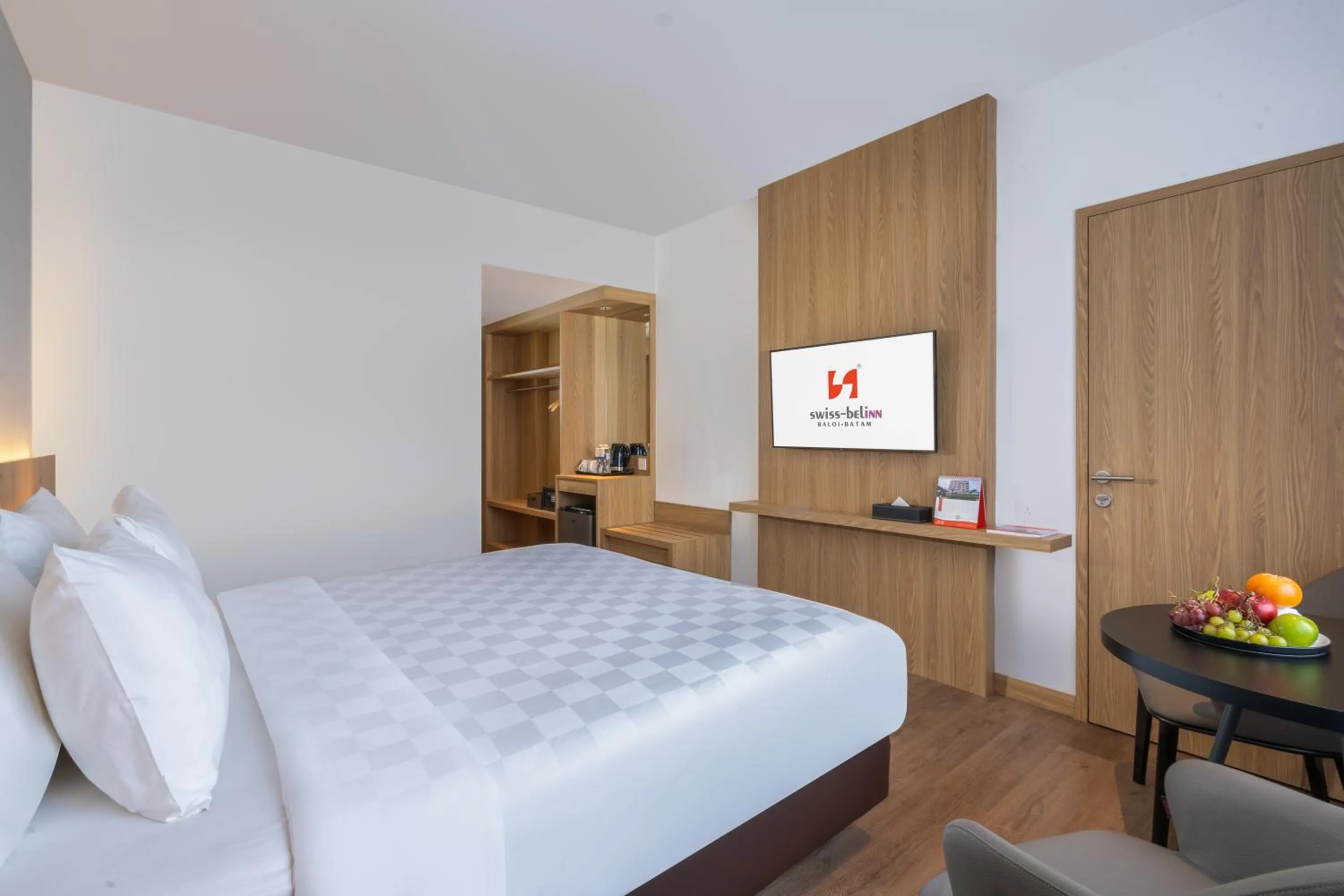 Bedroom, Bed in Swiss-Belinn Baloi Batam