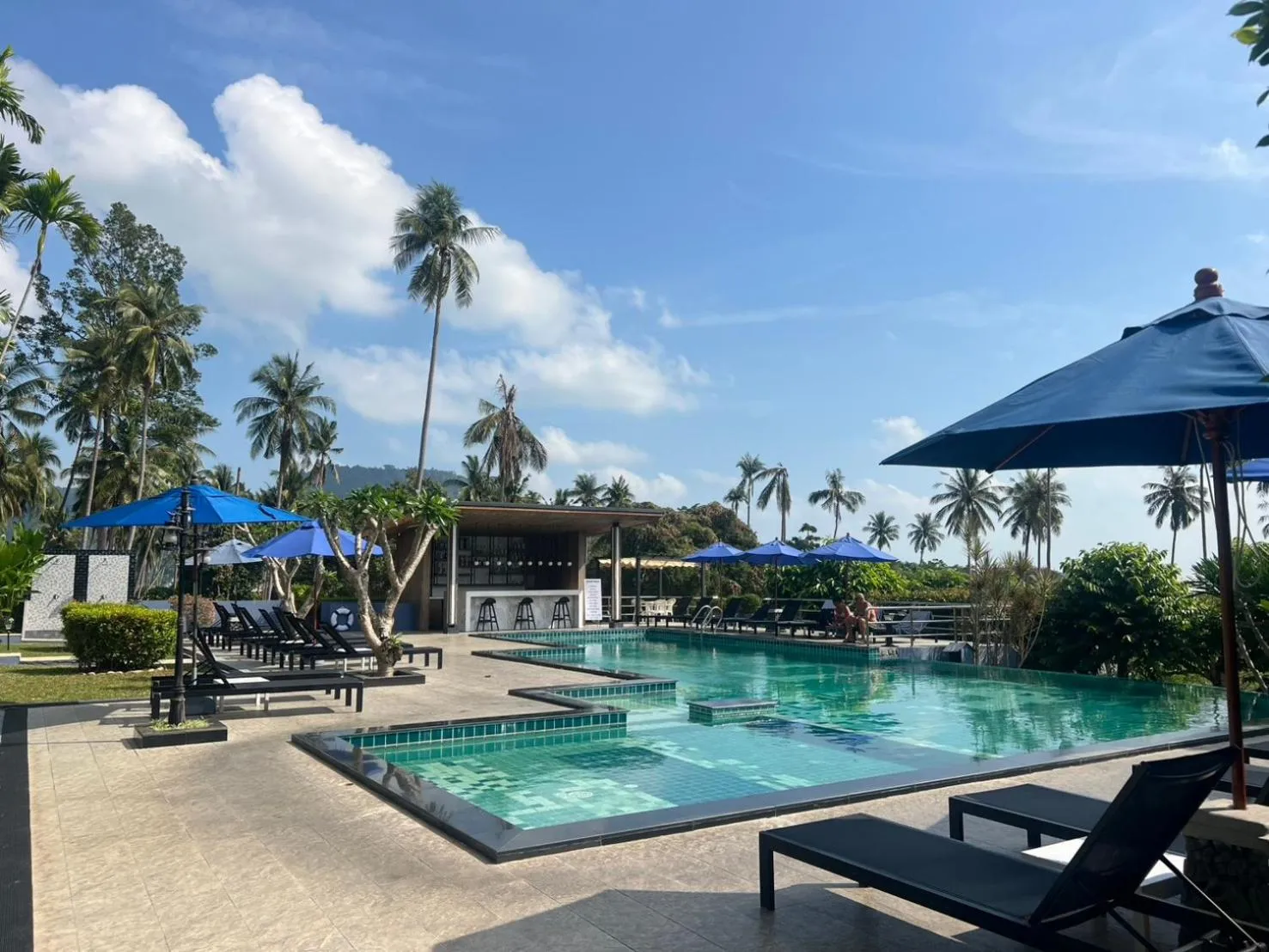 Swimming pool in Lamai Buri Resort