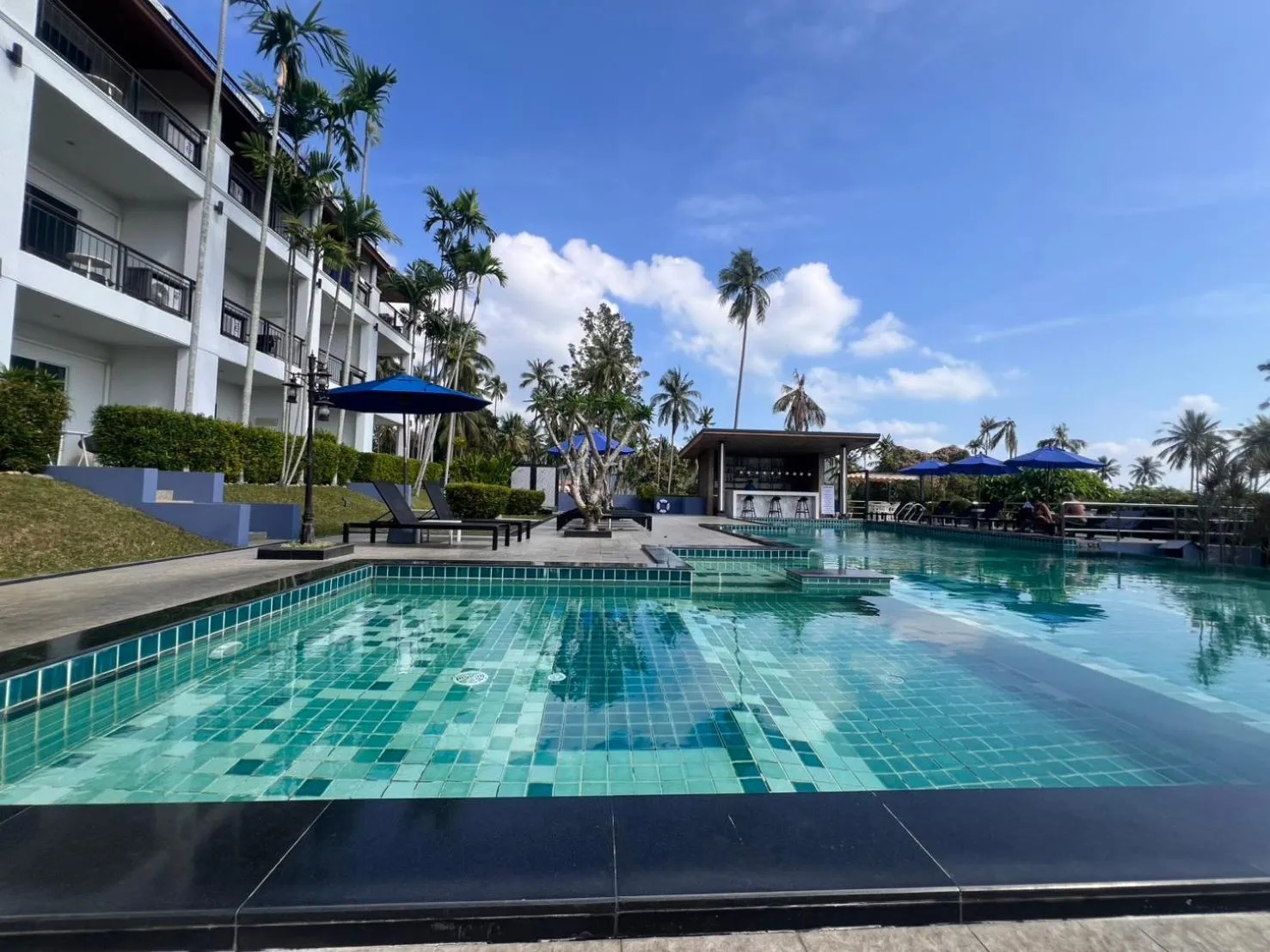 Swimming pool in Lamai Buri Resort