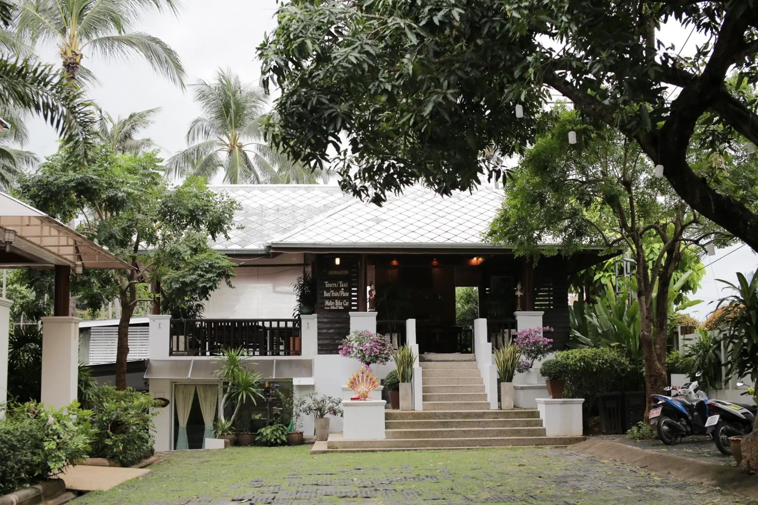 Property building in Lamai Buri Resort Property building in Lamai Buri Resort