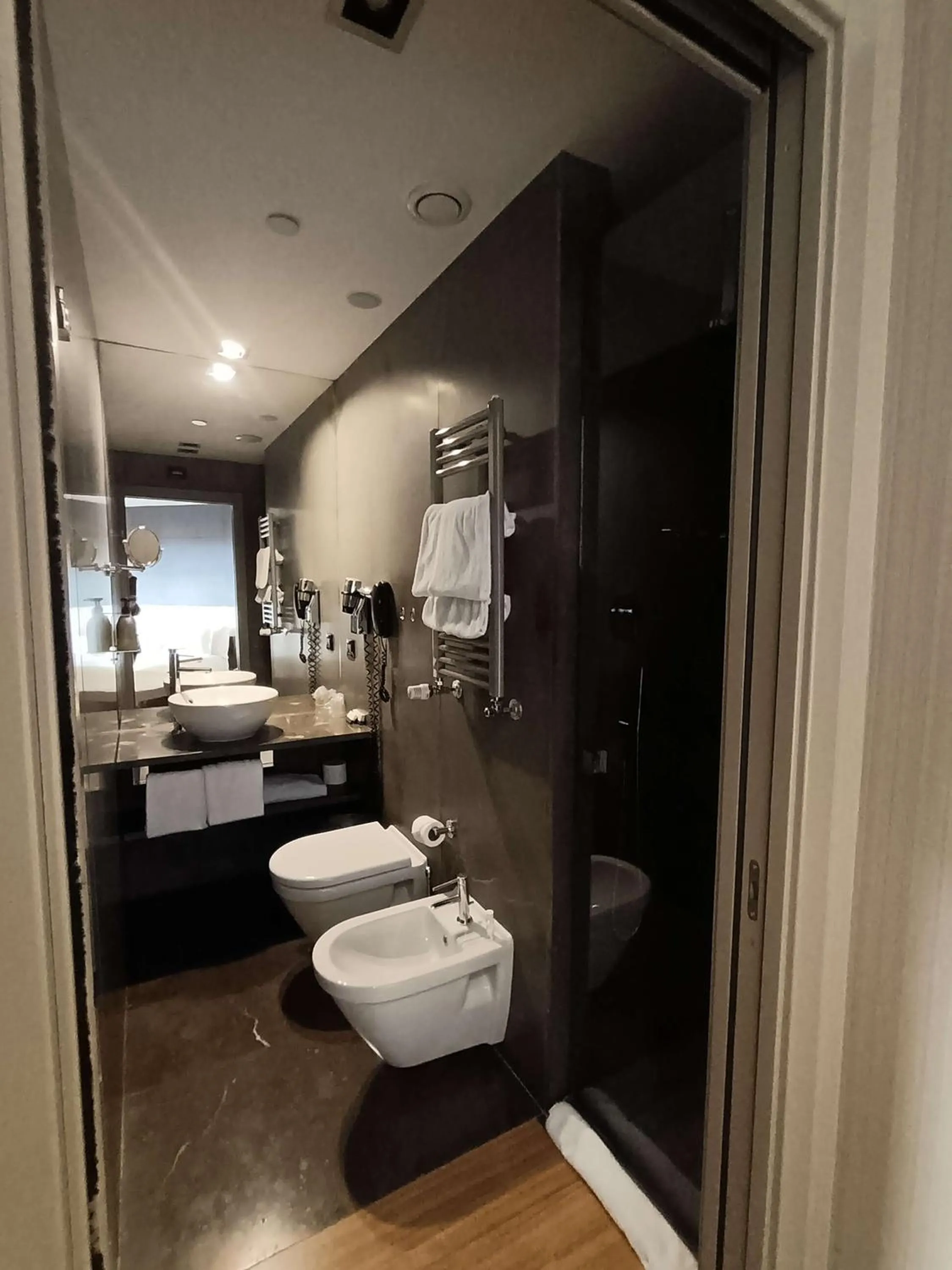 Bathroom in Best Western Plus The Hub Hotel
