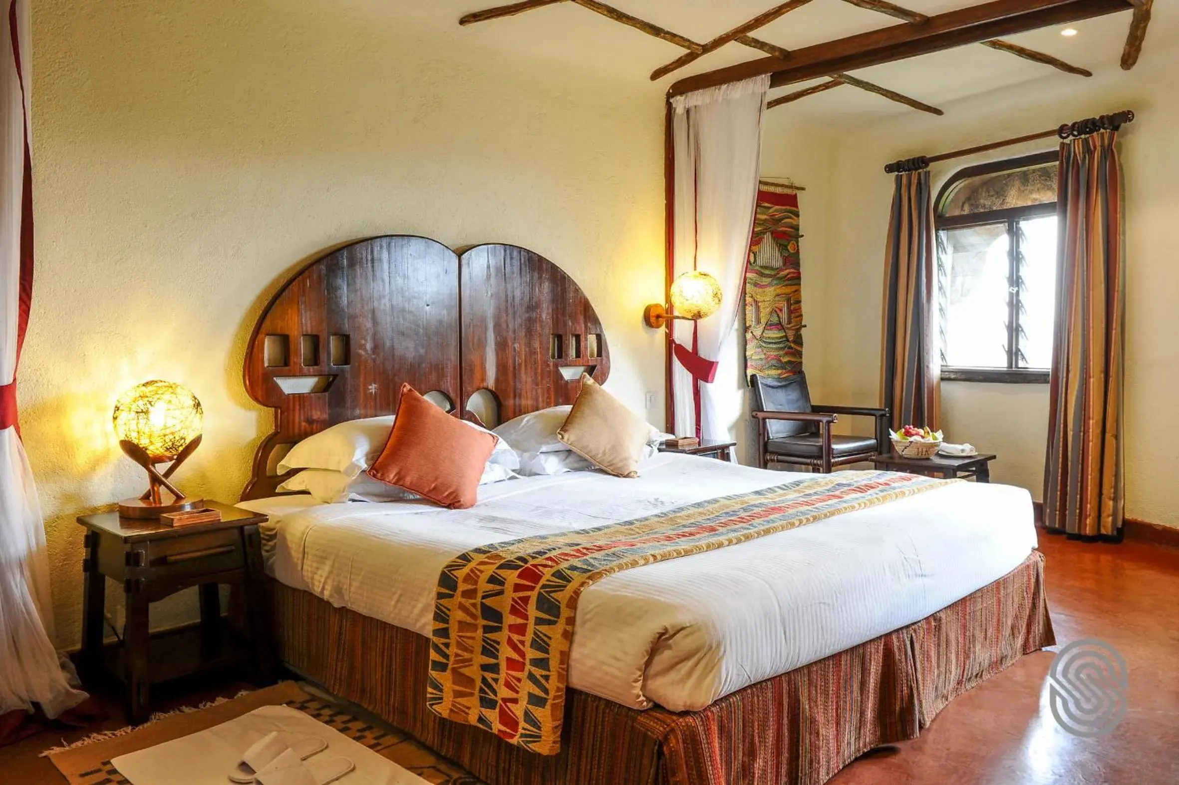 Standard Double or Twin Room in Serengeti Serena Safari Lodge Standard Double or Twin Room in Serengeti Serena Safari Lodge