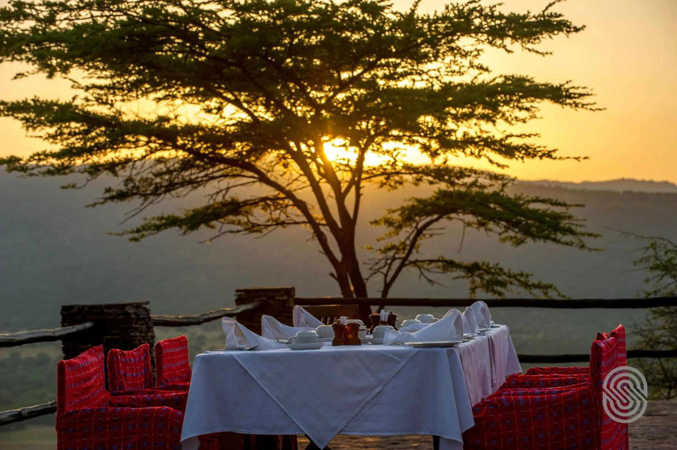 Restaurant/places to eat in Serengeti Serena Safari Lodge
