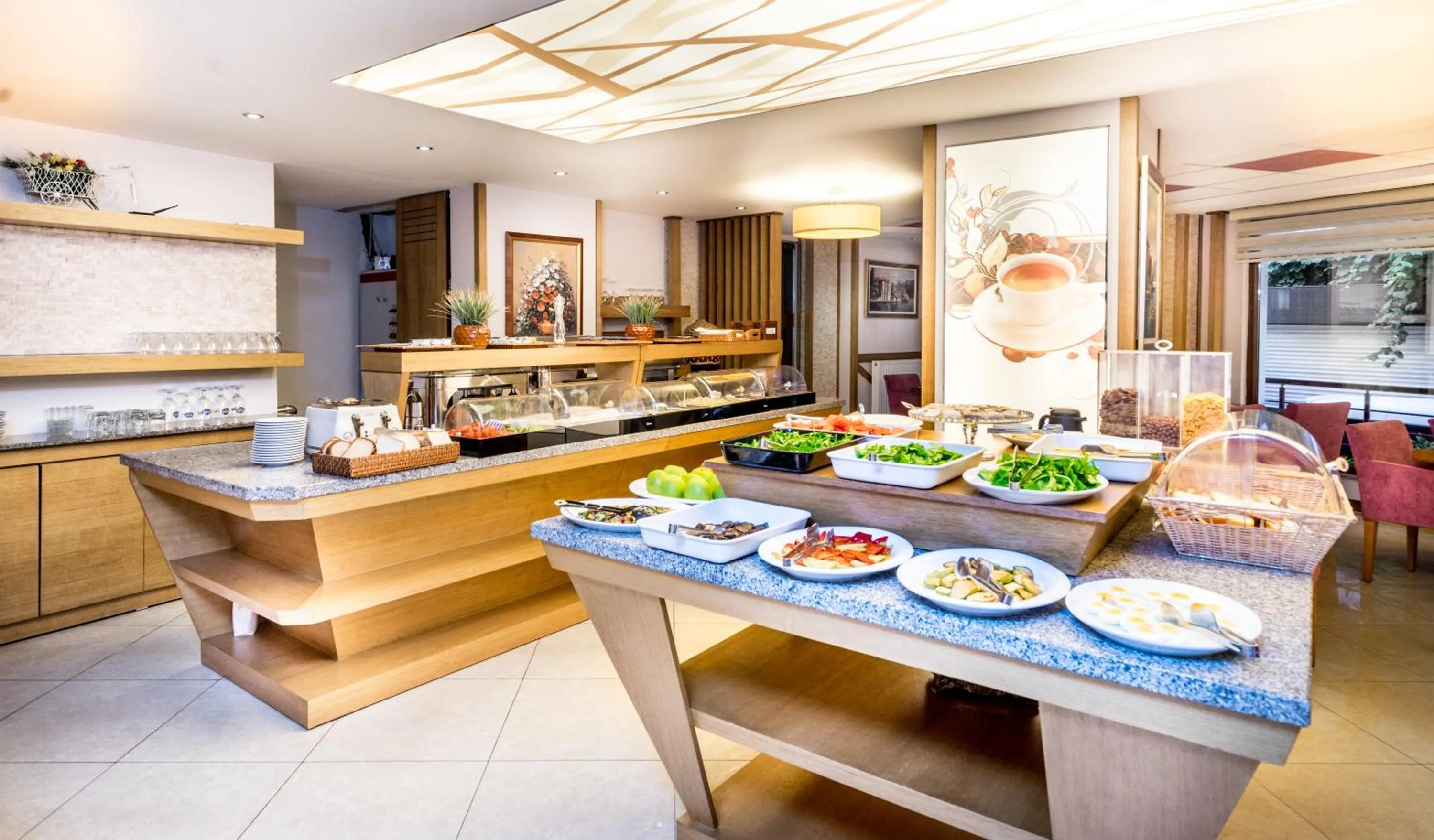 Food and drinks in Levent Hotel Istanbul