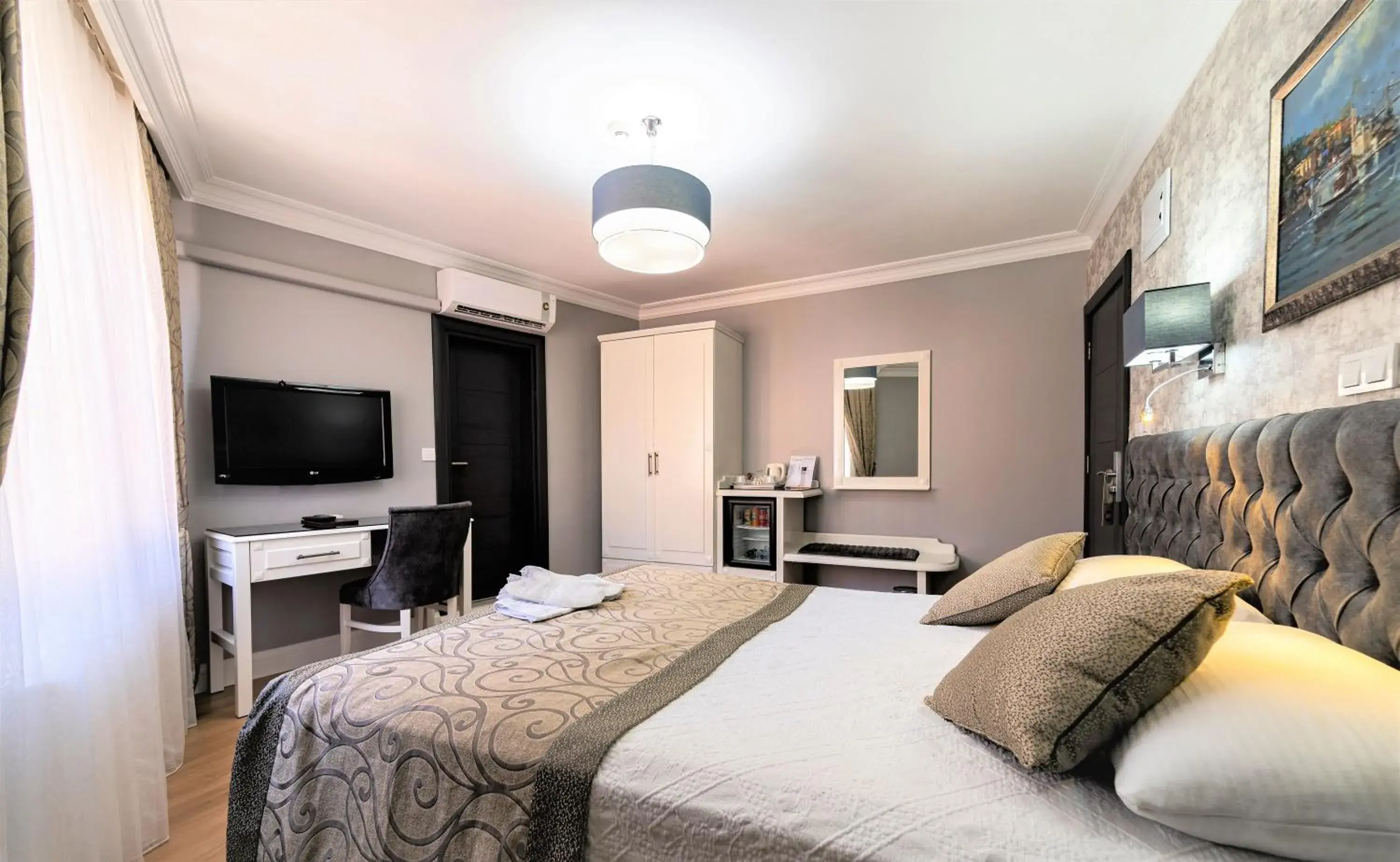 Standard Double or Twin Room in Levent Hotel Istanbul Standard Double or Twin Room in Levent Hotel Istanbul