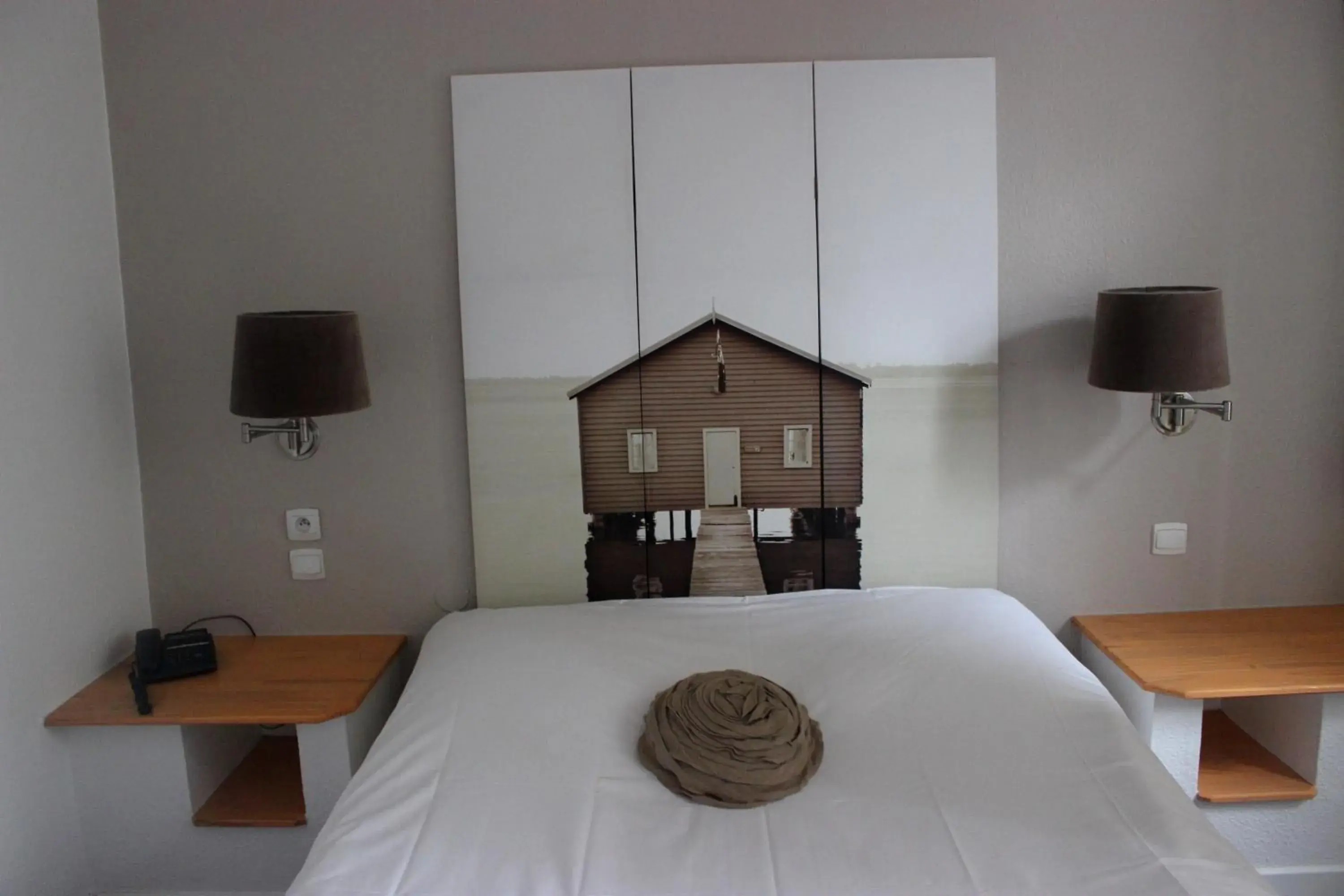 Photo of the whole room, Bed in A la Maison Rouge Hôtel & Restaurant Photo of the whole room, Bed in A la Maison Rouge Hôtel & Restaurant