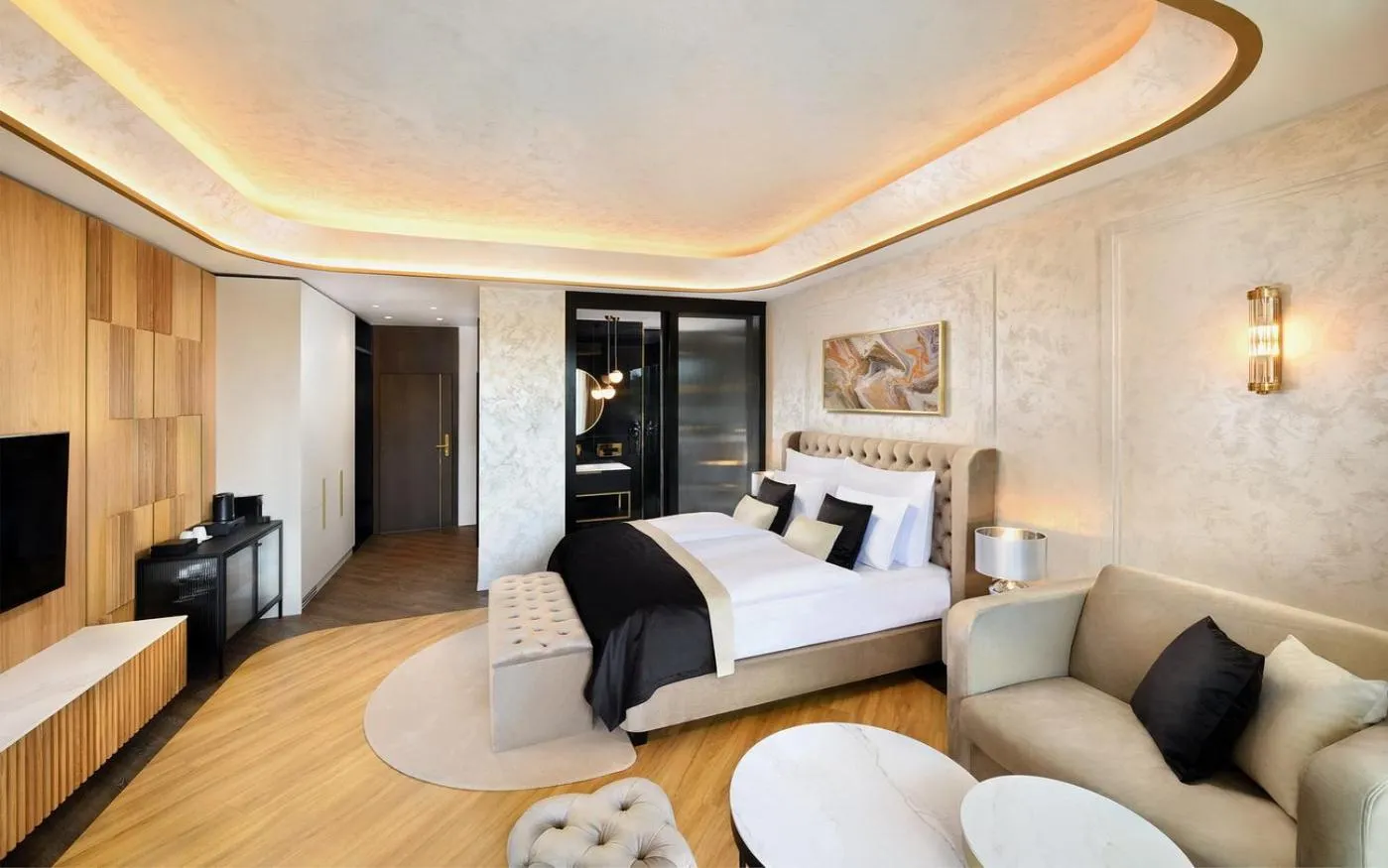 Property building, Bed in Hotel Galeria Thermal Bešeňová