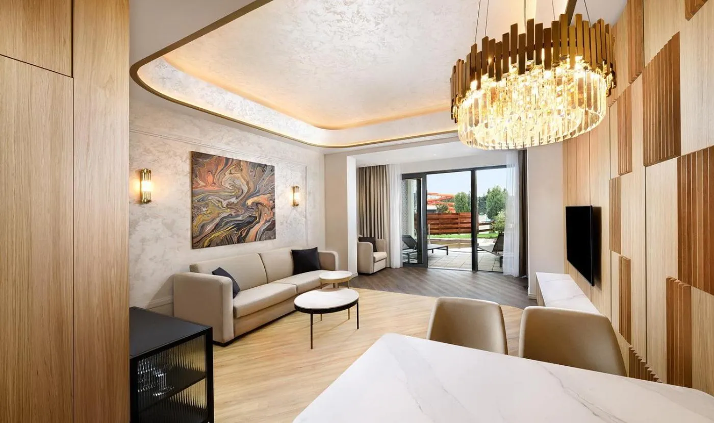 Property building, Bed in Hotel Galeria Thermal Bešeňová