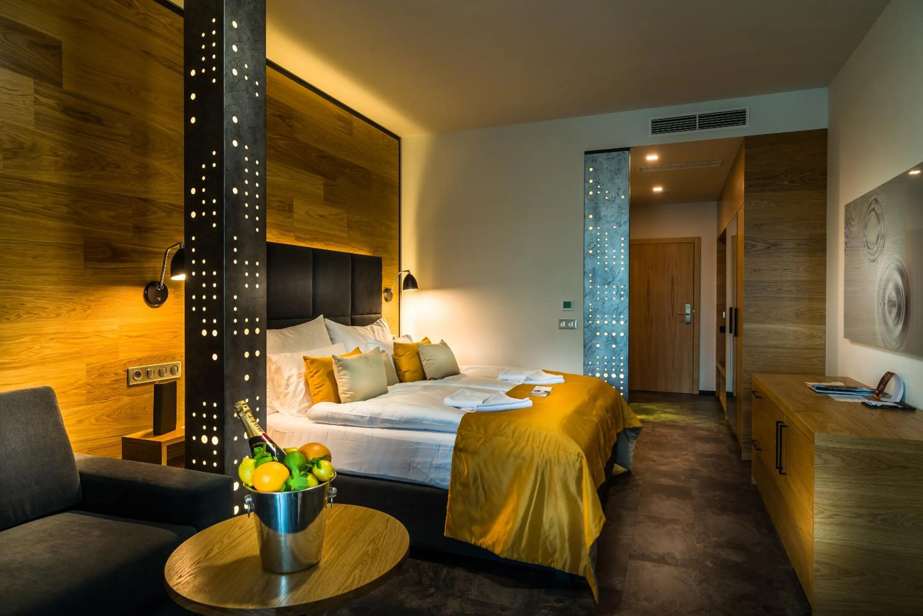 TV and multimedia, Bed in Hotel Galeria Thermal Bešeňová