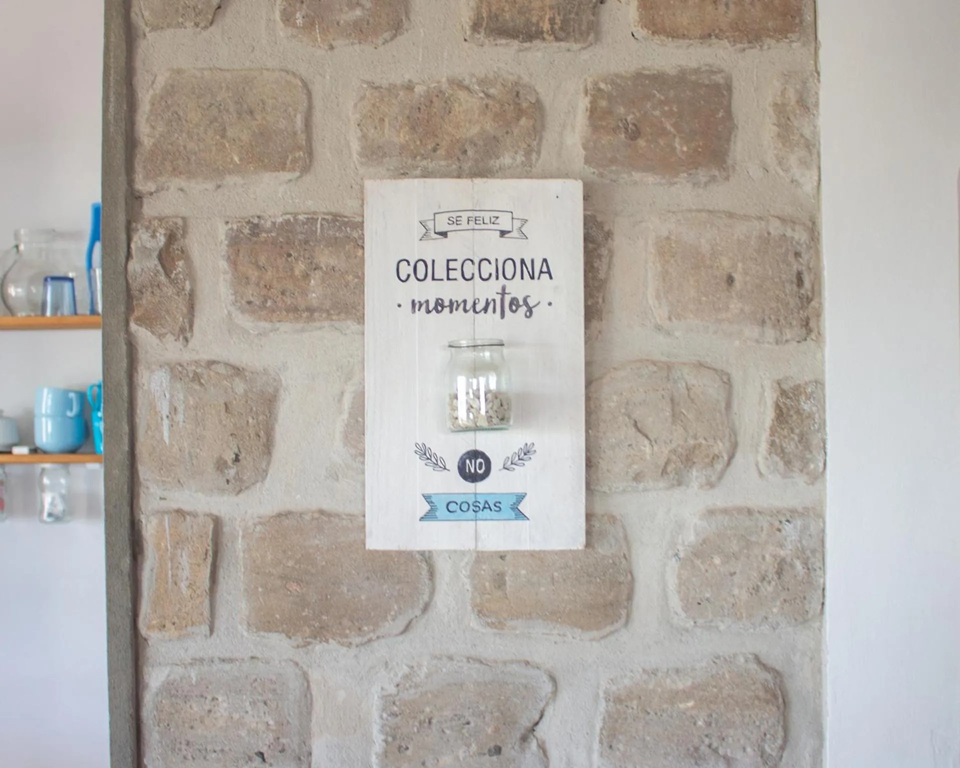 Decorative detail in Piedra Mora Loft