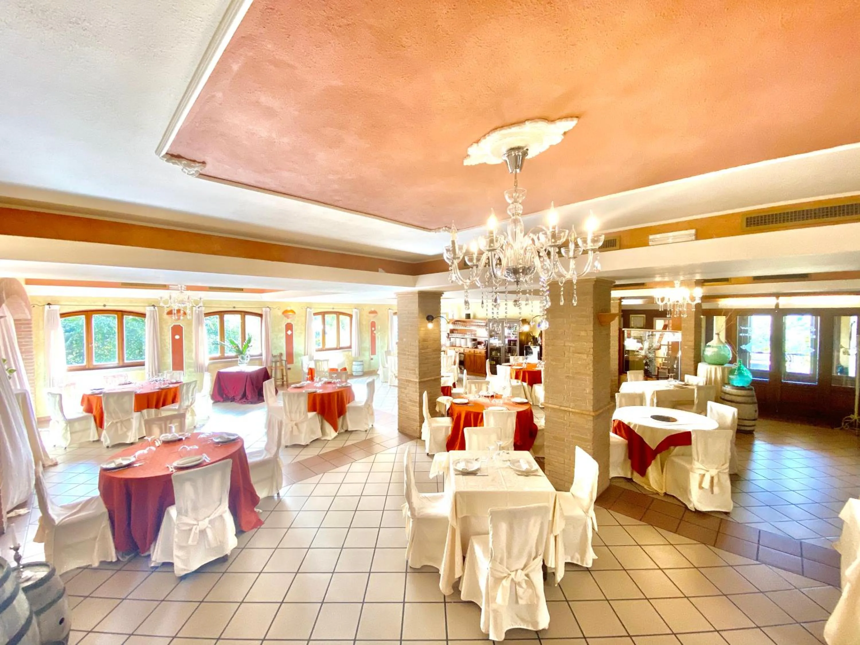 Restaurant/places to eat in Hotel I Ginepri