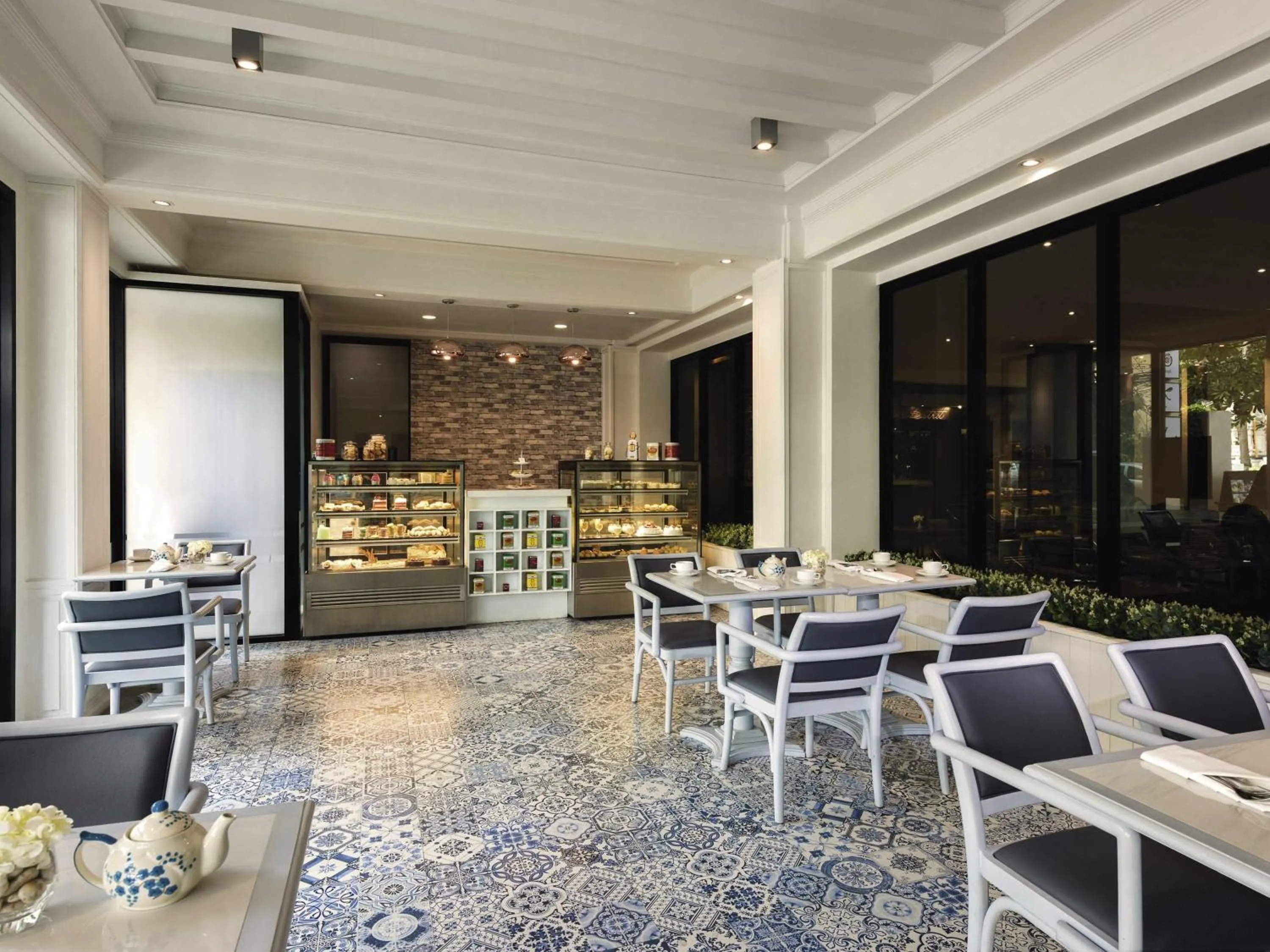 Restaurant/places to eat in Movenpick Suriwongse Hotel Chiang Mai