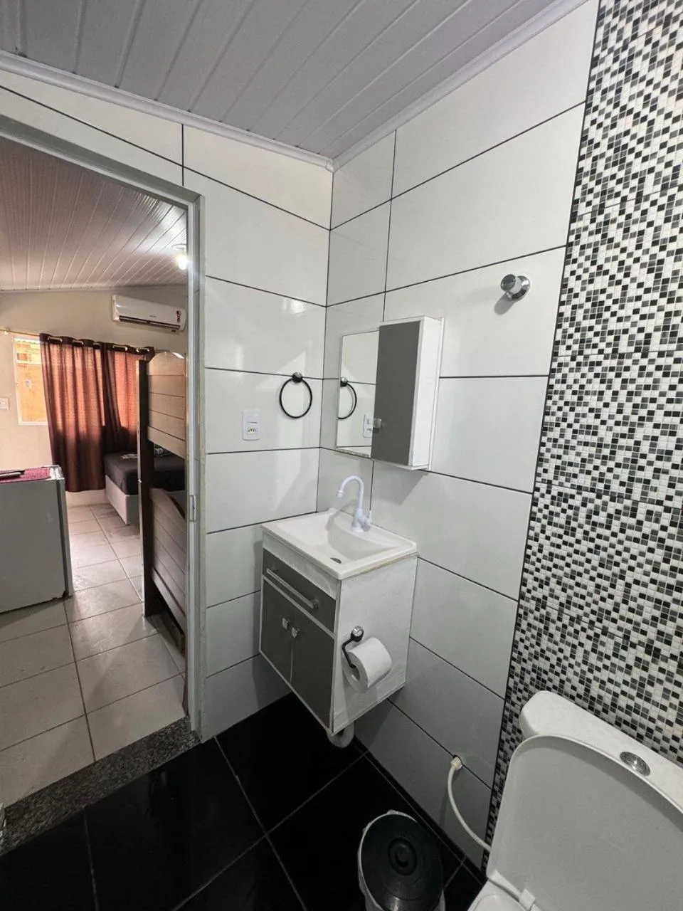 Toilet in Pousada Tio Tonho