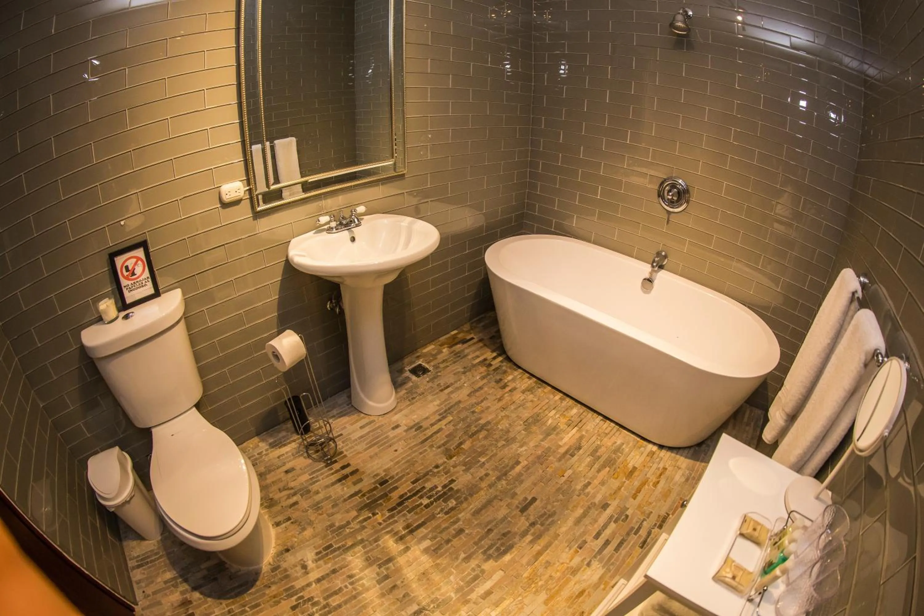 Bathroom in Colonial 154 H Boutique