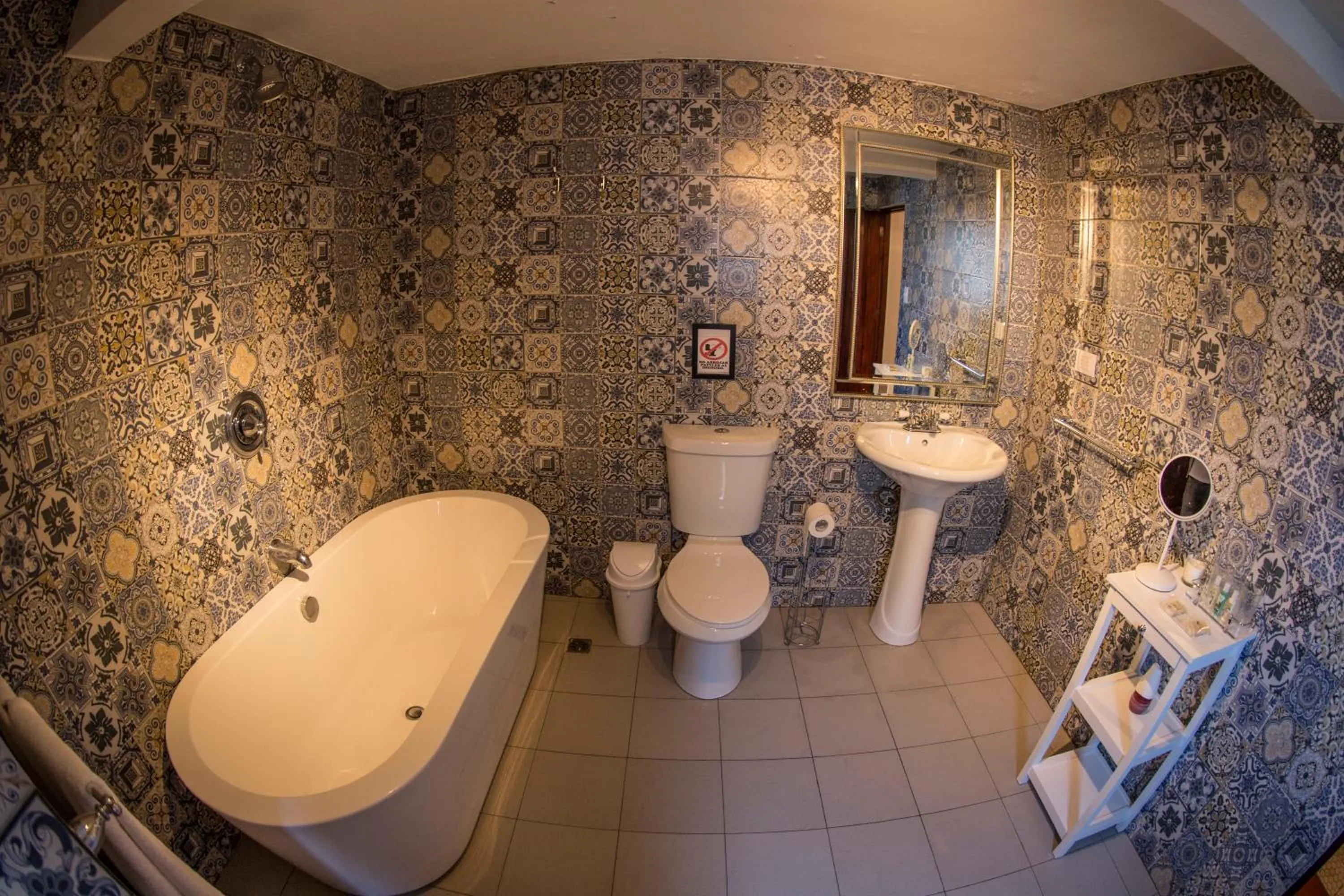 Bathroom in Colonial 154 H Boutique