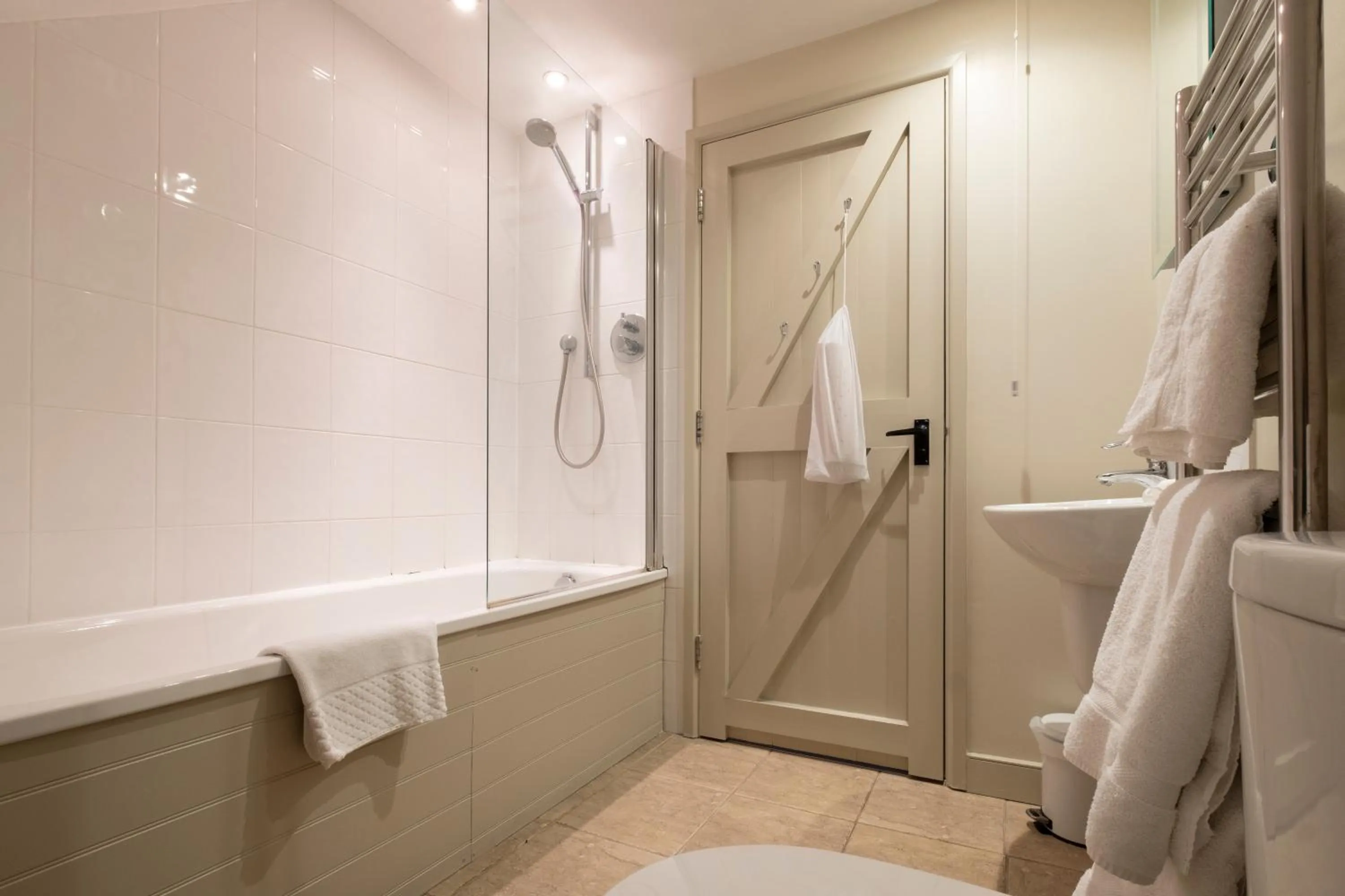 Bathroom in The Ship At Dunwich