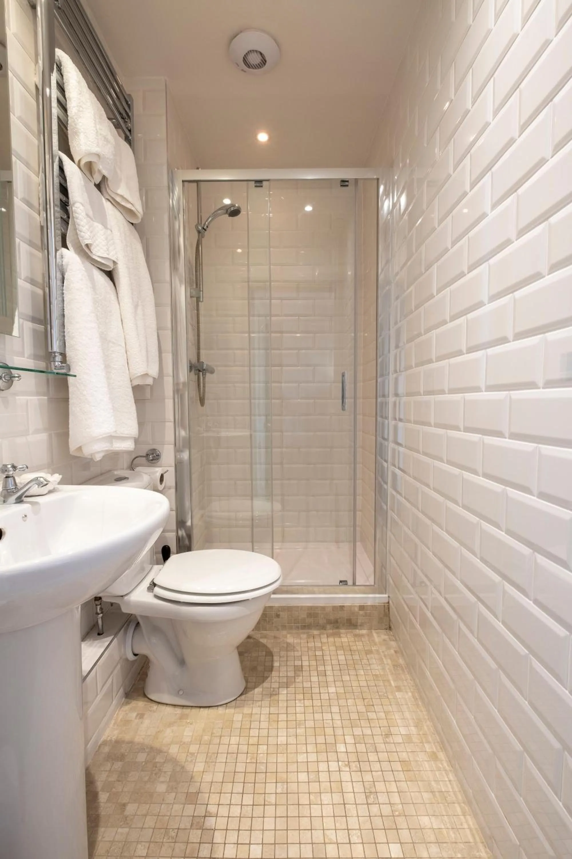 Shower in The Ship At Dunwich