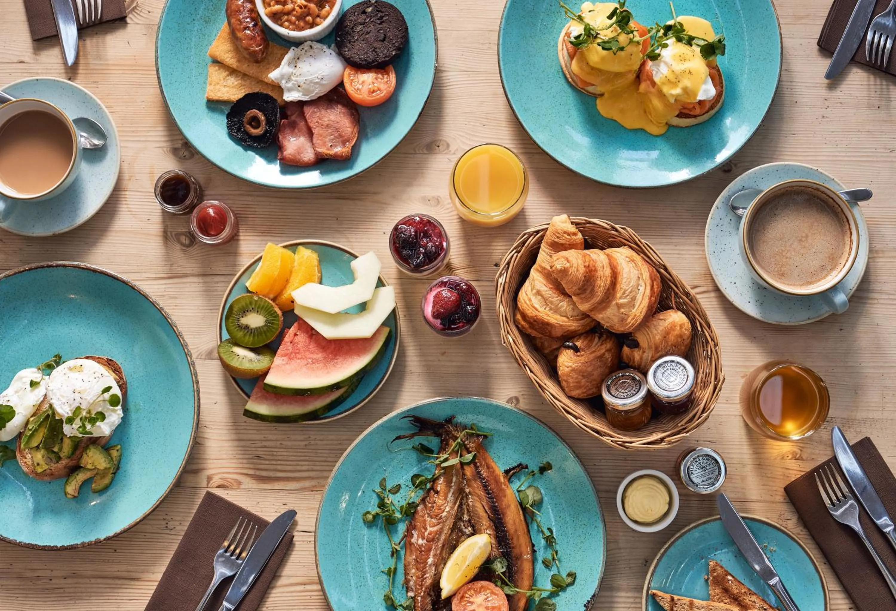 Breakfast in The Ship At Dunwich