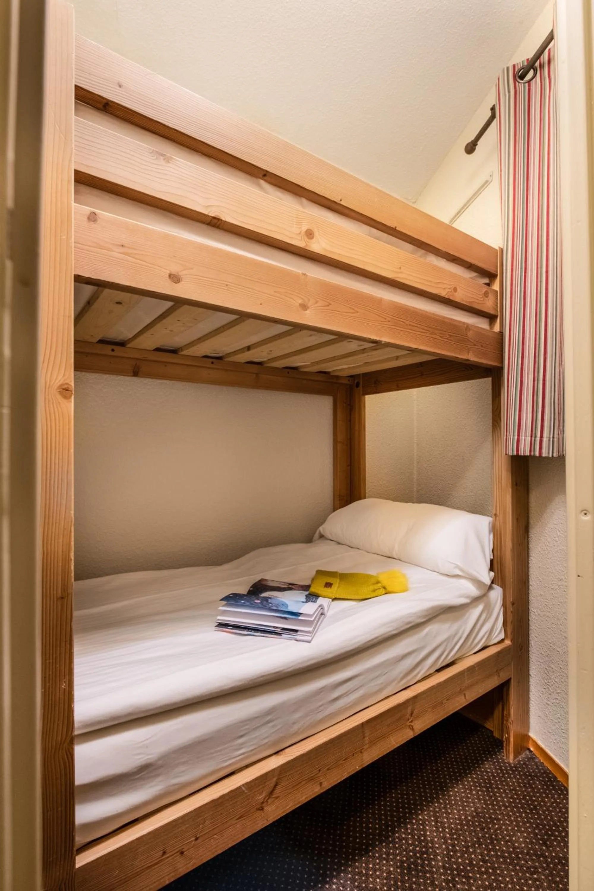 bunk bed, Bed in Le Cheval Blanc - Village Montana