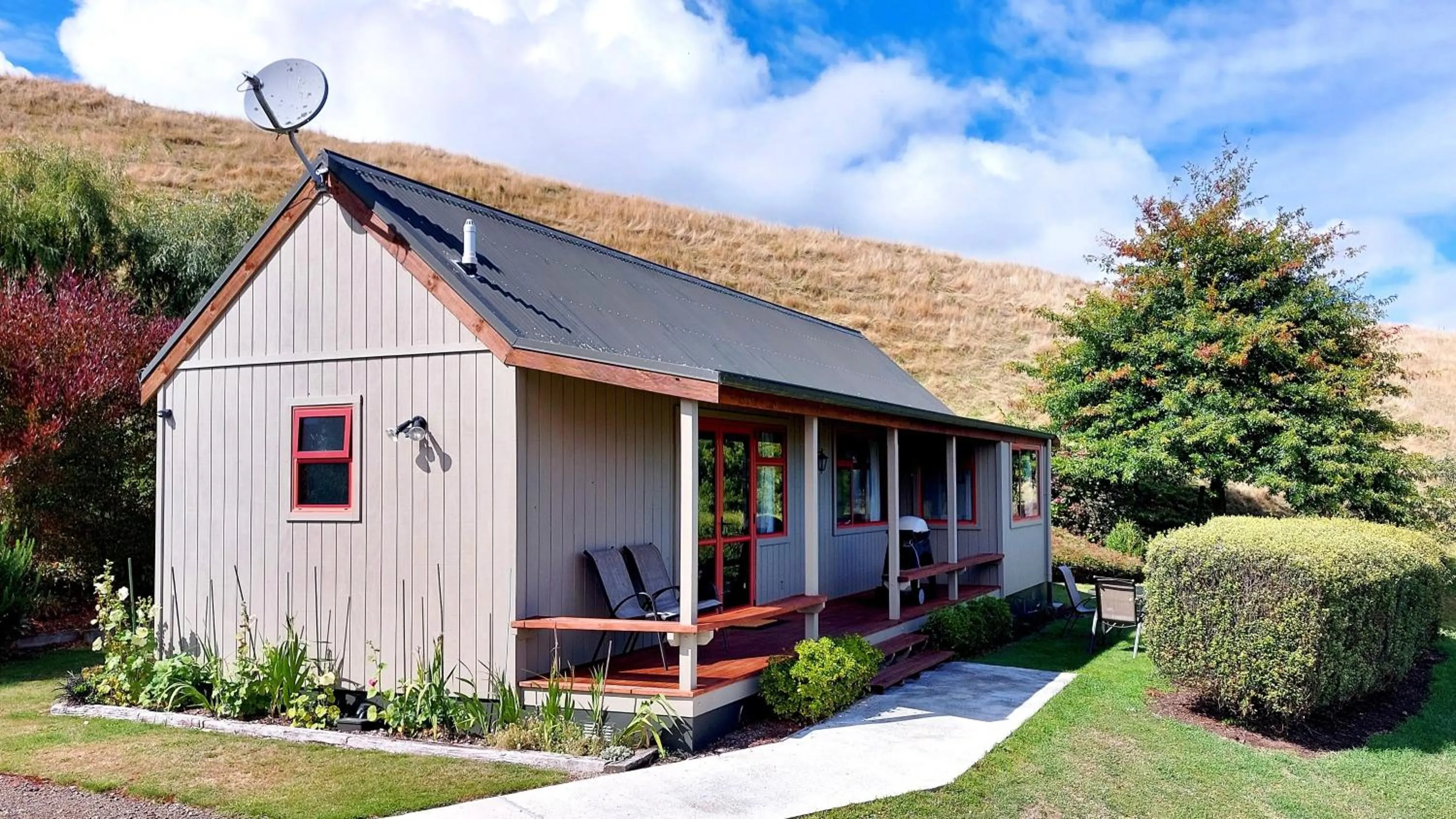 Property building in Country Lodge Kinloch