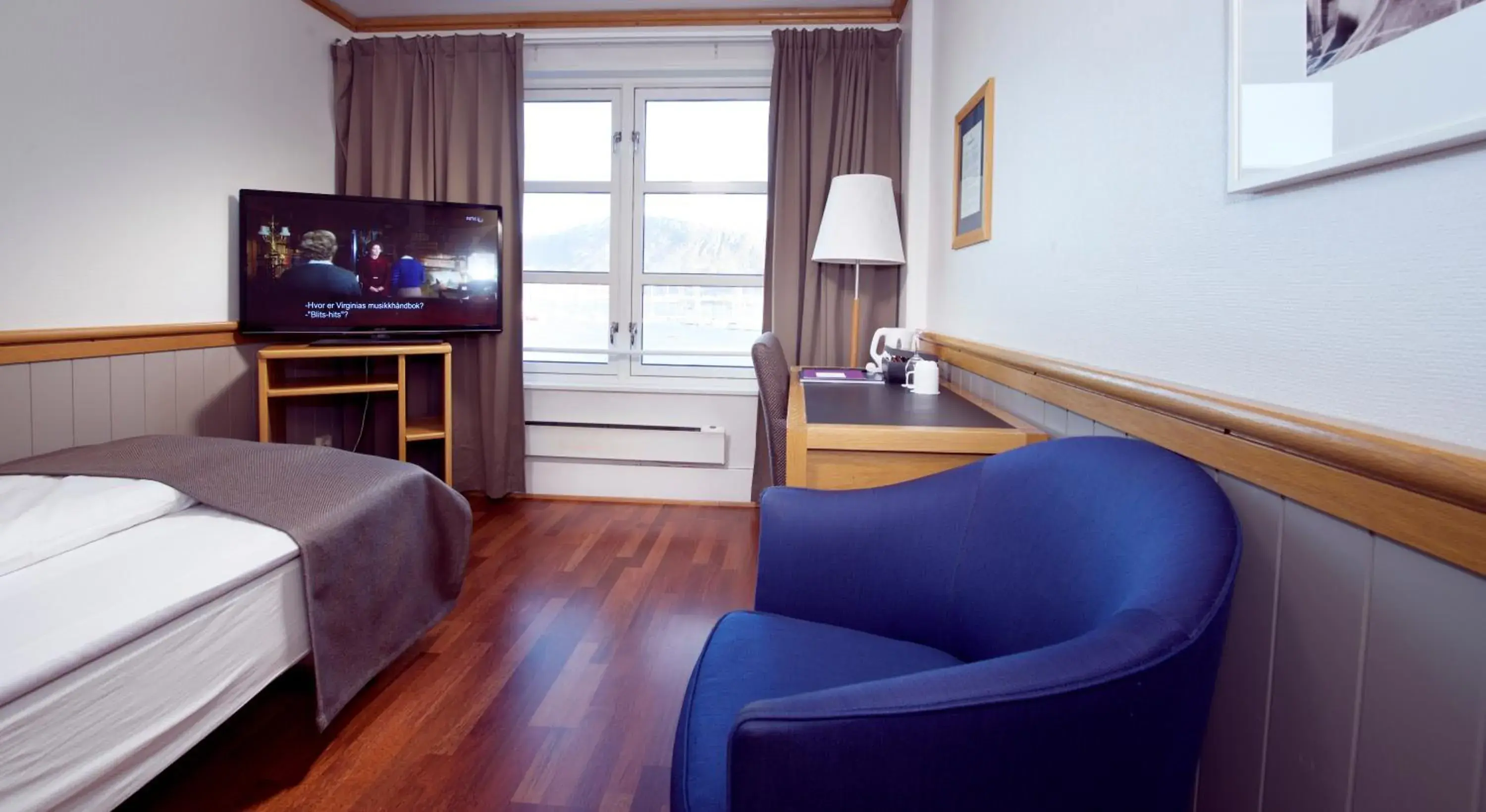 Compact Single in Home Hotel With Compact Single in Home Hotel With