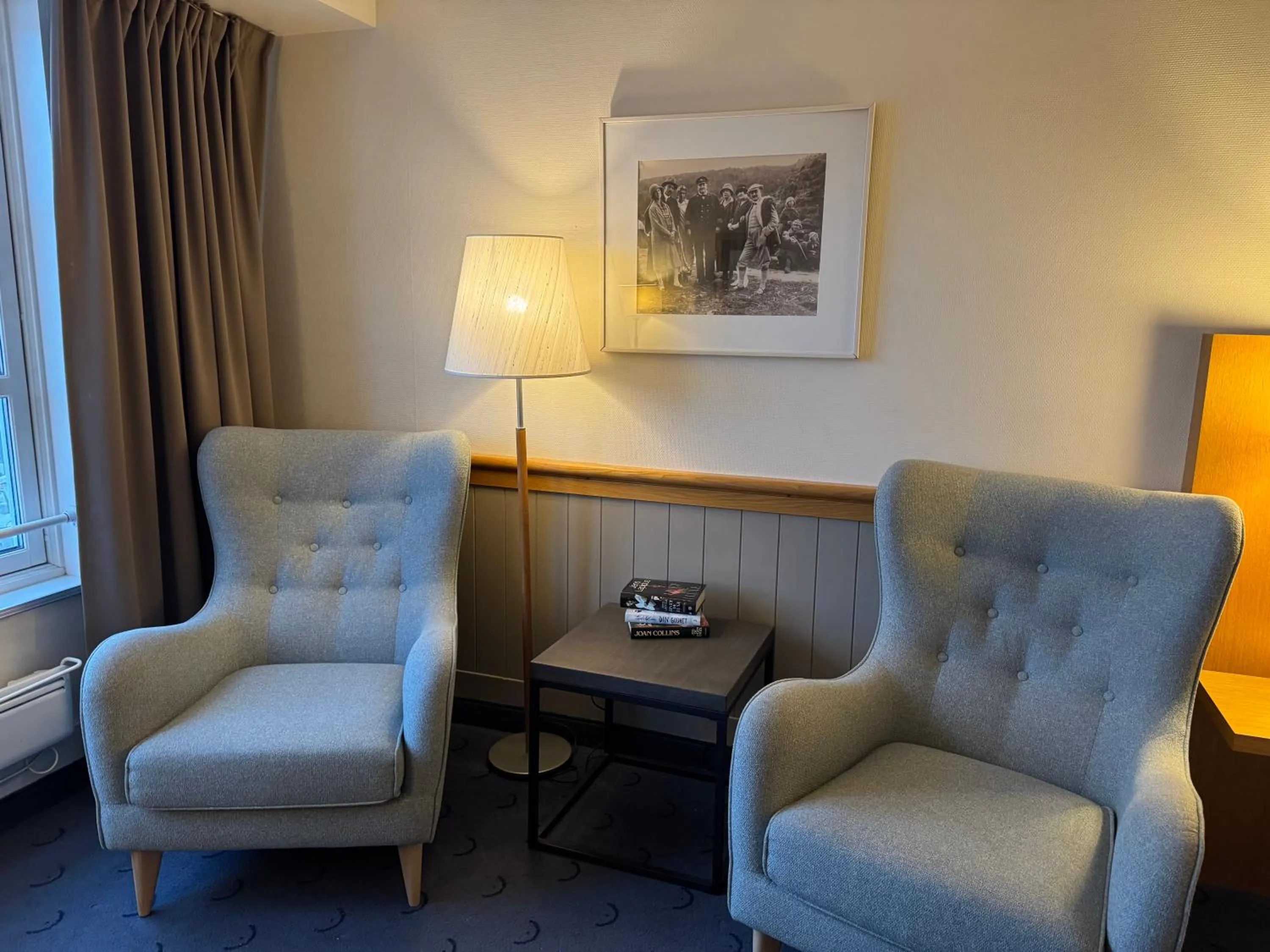 Seating area in Home Hotel With