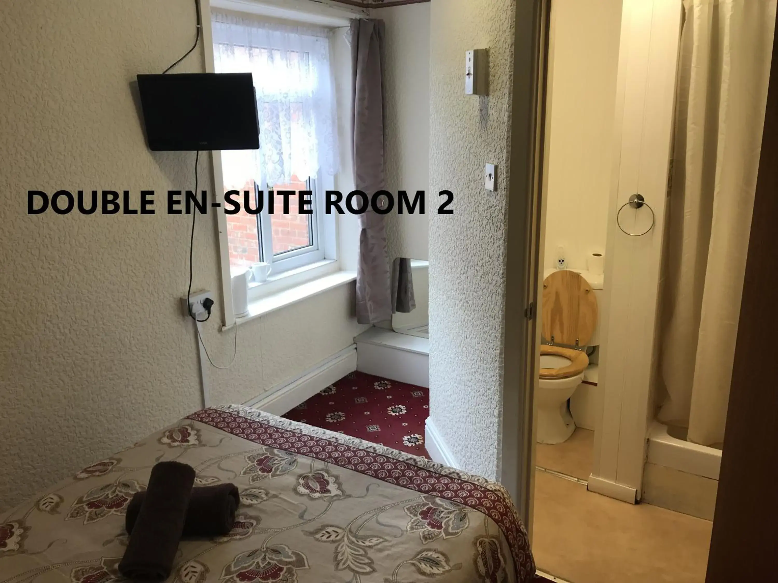 Double Room with Private Bathroom in Coco Beach Hotel Double Room with Private Bathroom in Coco Beach Hotel
