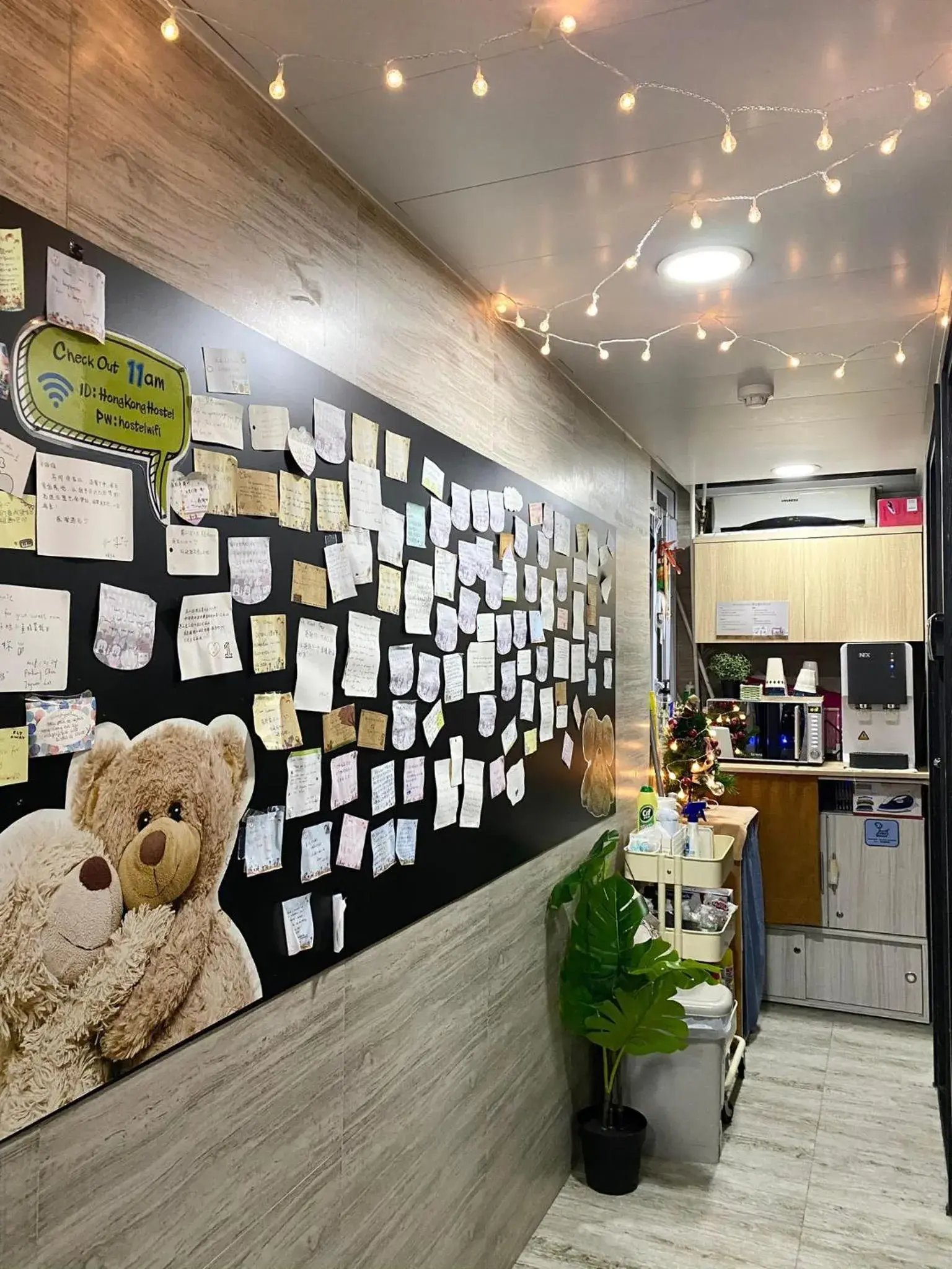 Hong Kong Hostel (Tsim Sha Tsui Mansion) Hong Kong Hostel (Tsim Sha Tsui Mansion)