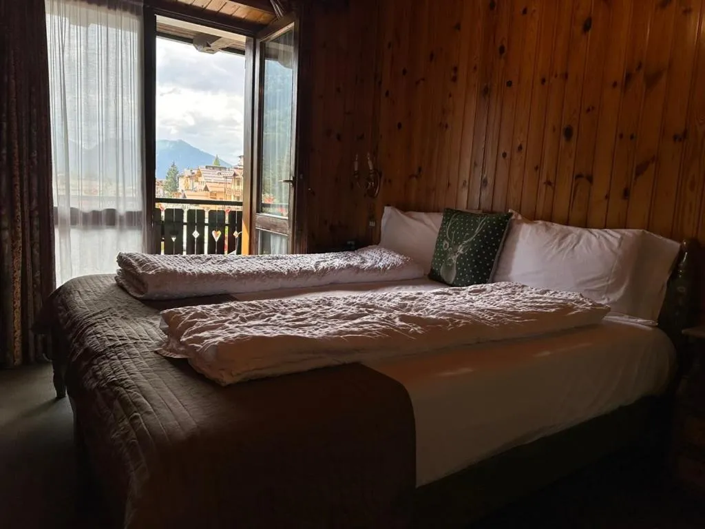 Bed in Hotel Garni St. Hubertus